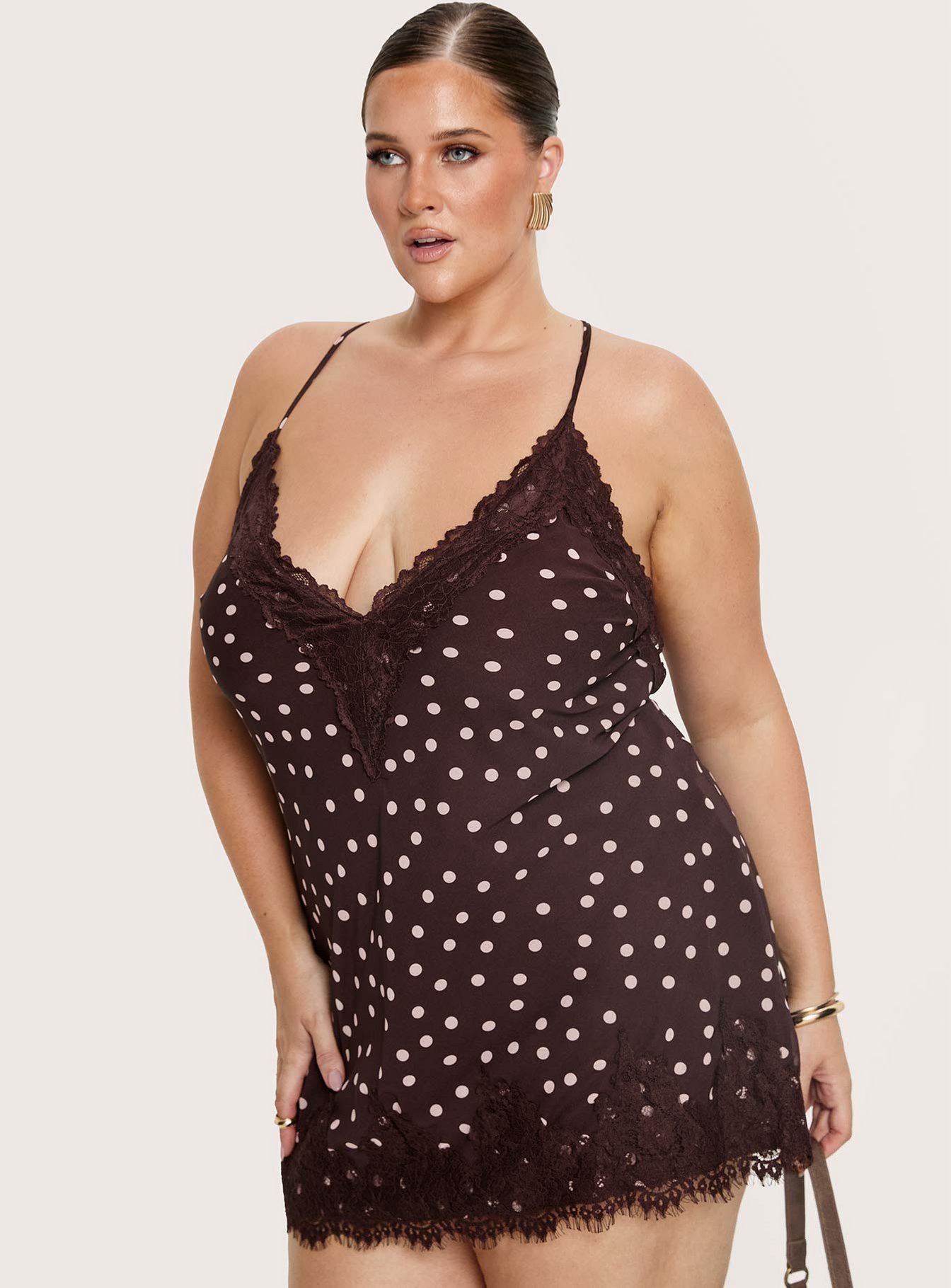 0-modelinfo-alicja-us14_6f8f4dc6-365a-48e6-aaa9-67064f2c4e63