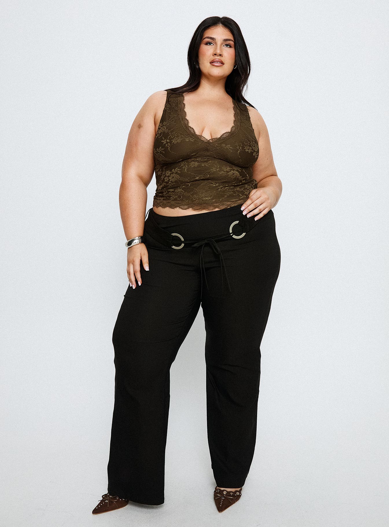 0-modelinfo-bianca-us14_cecdc871-f216-4922-8107-f5f8a433d357