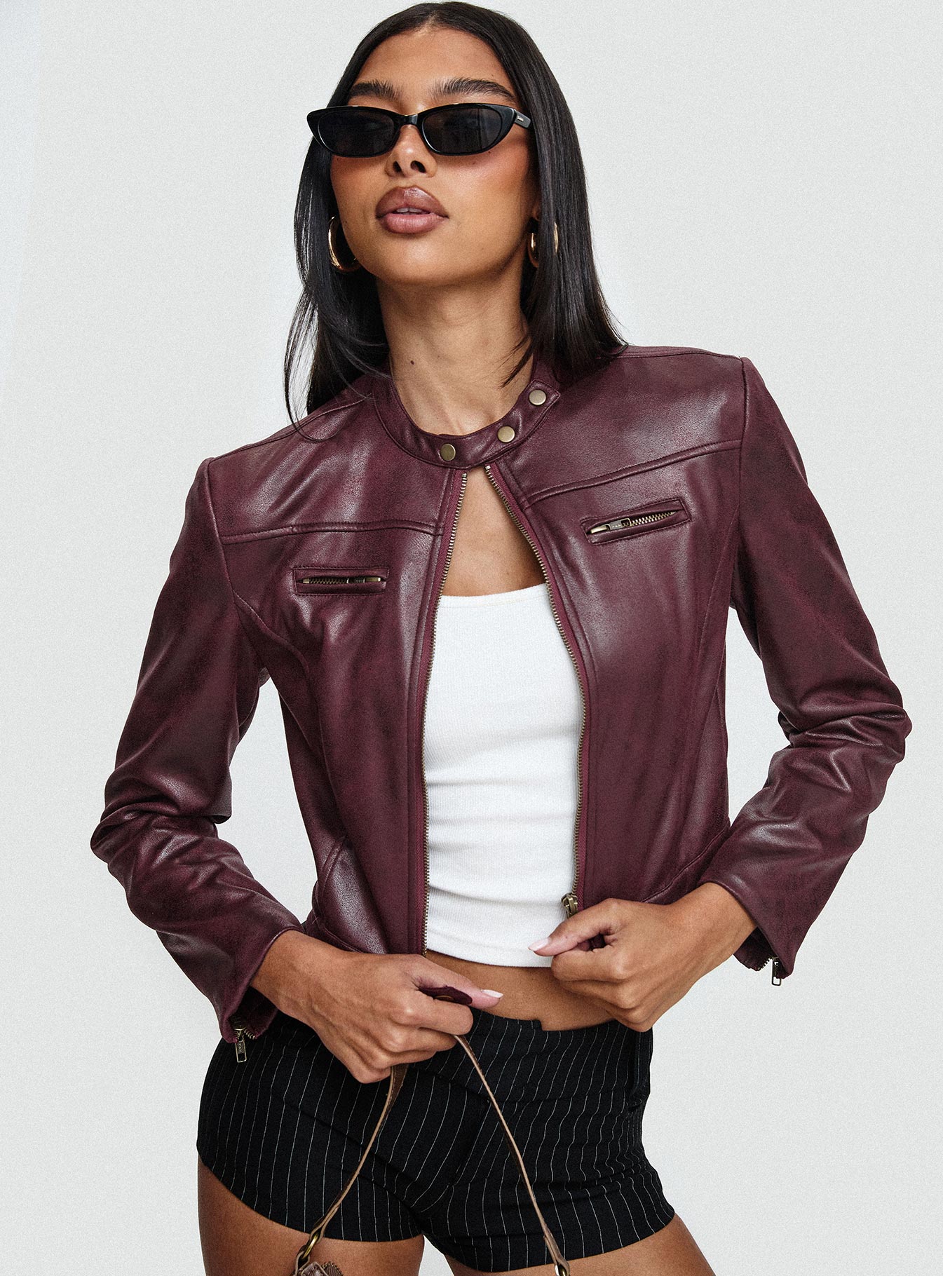 0-modelinfo-cece-us2_929f9e80-a756-4e7d-88b7-5eba01b98caf