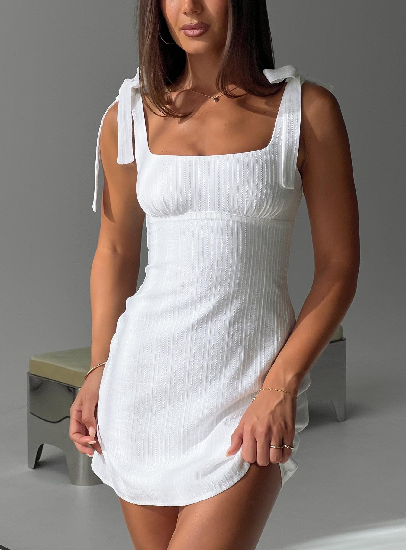 0-modelinfo-dekota-us2_48dd4330-8be1-4f96-8f89-03f6d64a36be