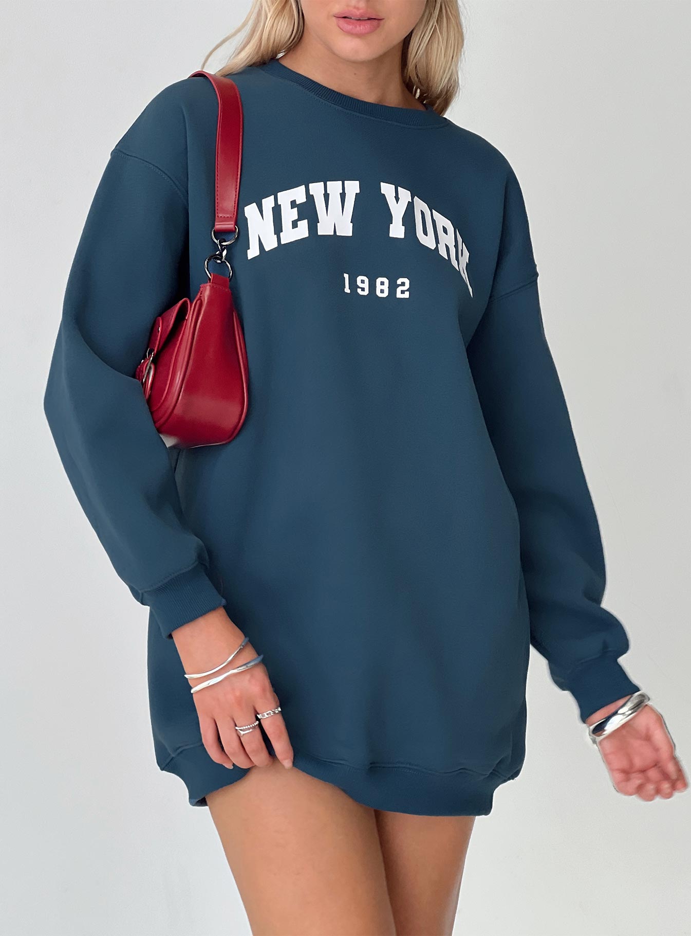 0-modelinfo-elly-us2_fb62dbbc-f180-4fa1-95aa-d09b72582e95