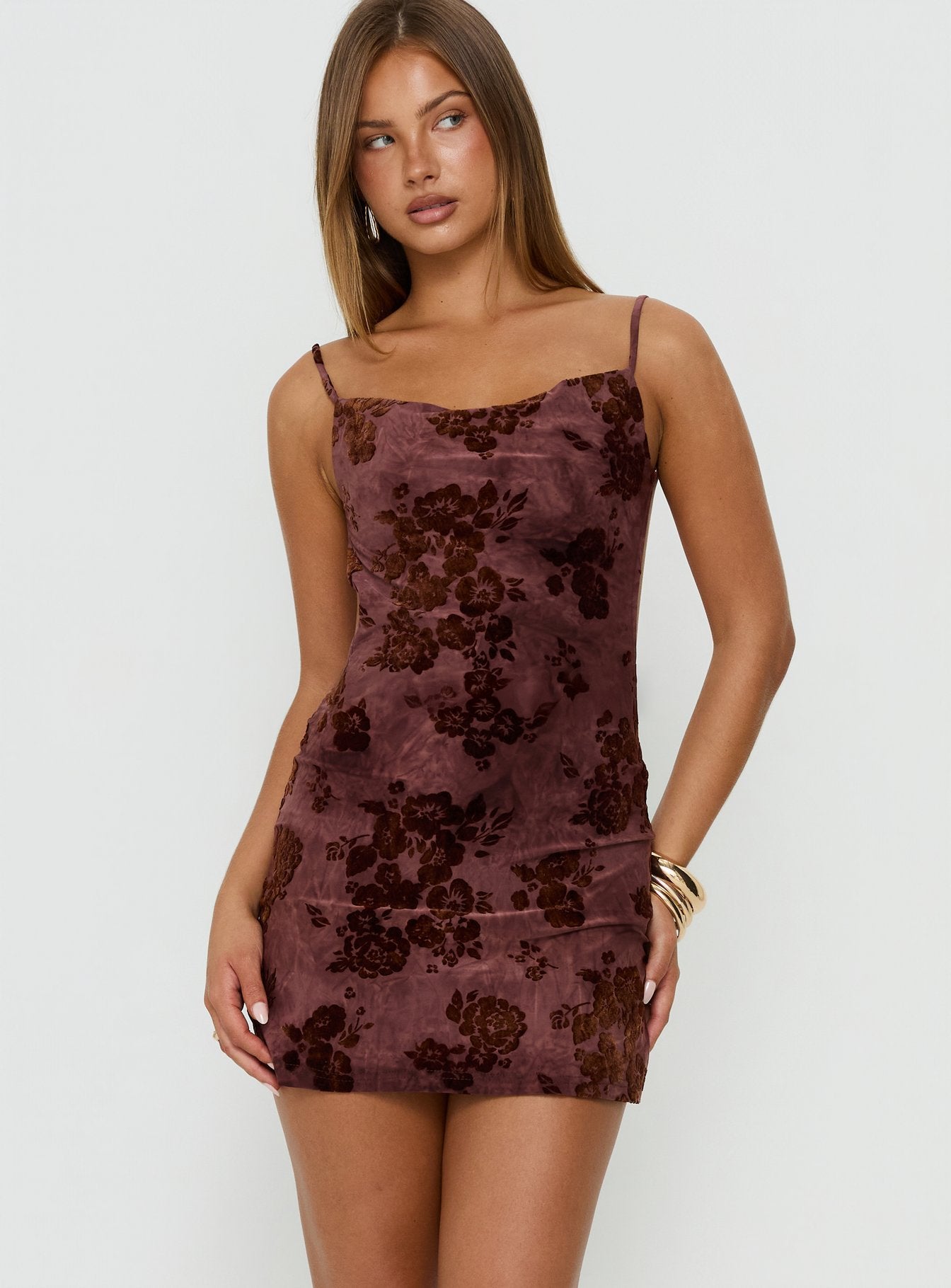 0-modelinfo-emma-us2_8f96099e-8963-4174-9129-3cf2dbb11f2d