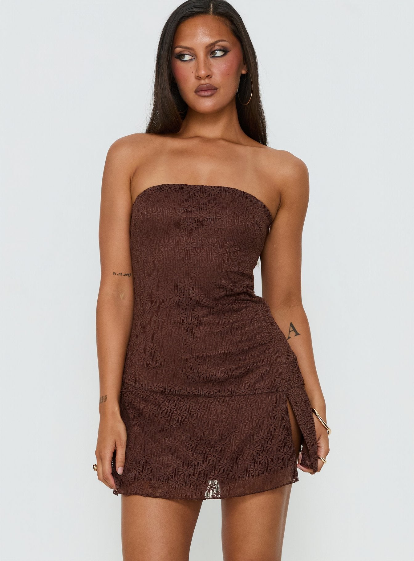 0-modelinfo-hailey-us4_842b7abc-b1b4-448a-9e39-44bb742538b2