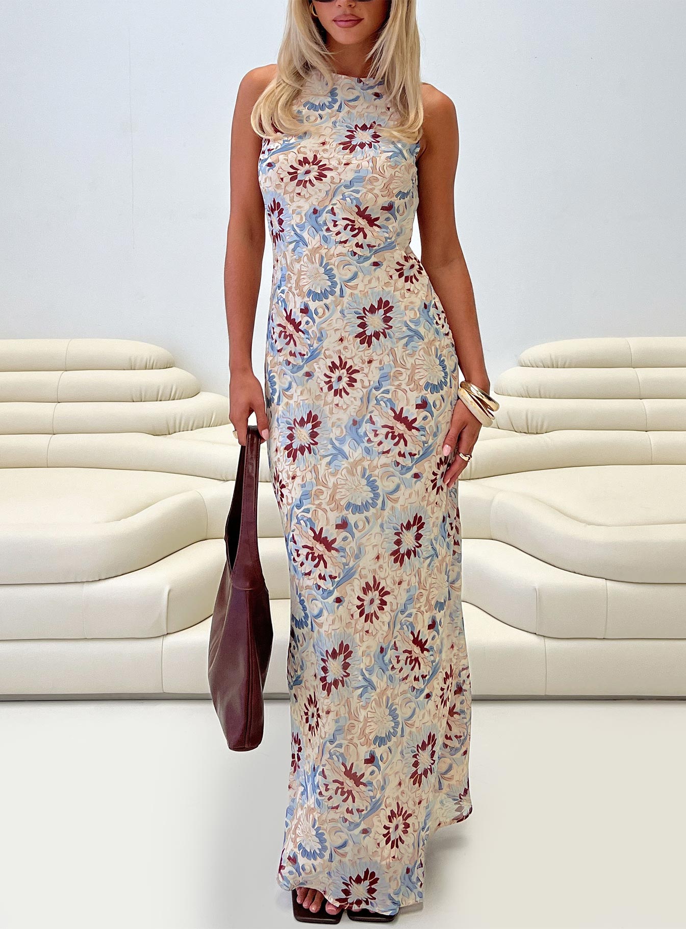 0-modelinfo-hollie-us2_fb55337b-f940-4cfe-9960-ad7eb86eb5b3