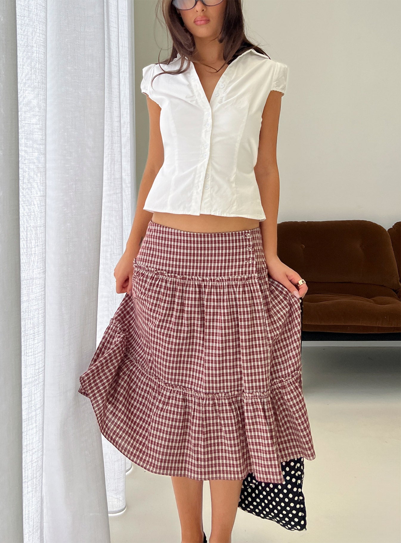 0-modelinfo-holly-us2_9c57fab9-14ea-4735-ab3e-35aed9bba581