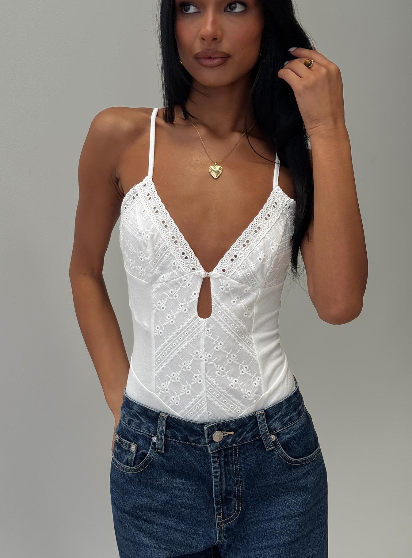 0-modelinfo-jihan-us2_674d2532-e9ec-445a-bafc-088f56b8f496