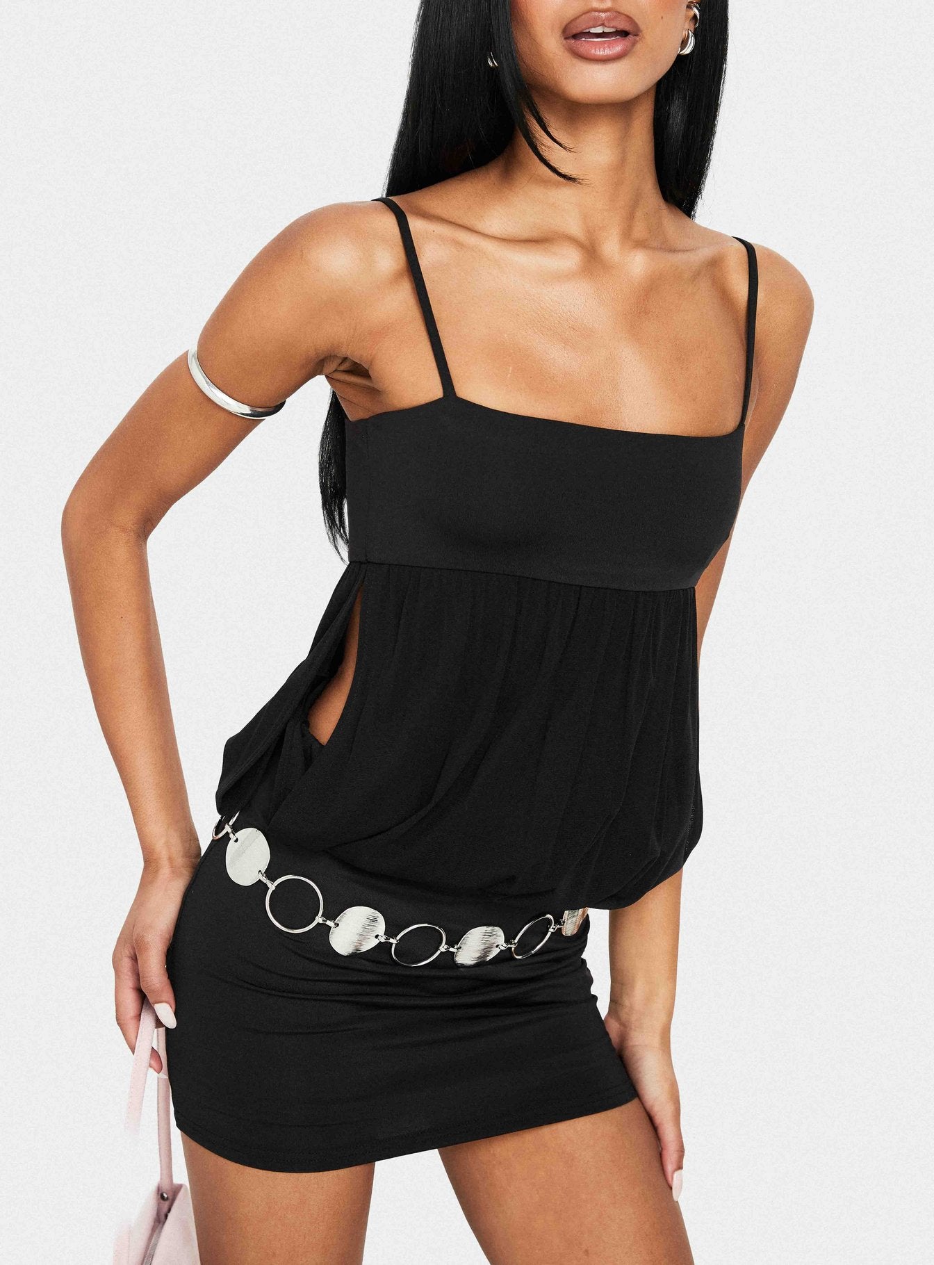 0-modelinfo-jihan-us2_ee25d22c-6371-487a-9d8a-e066bd25dcf2