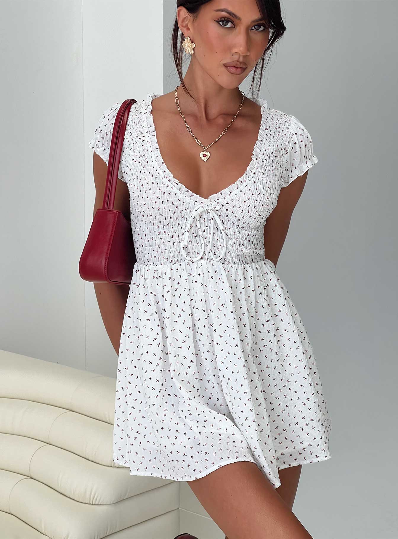 0-modelinfo-josephine-us2_8a9ed80e-c49b-4c30-87c4-2474bb8650d8