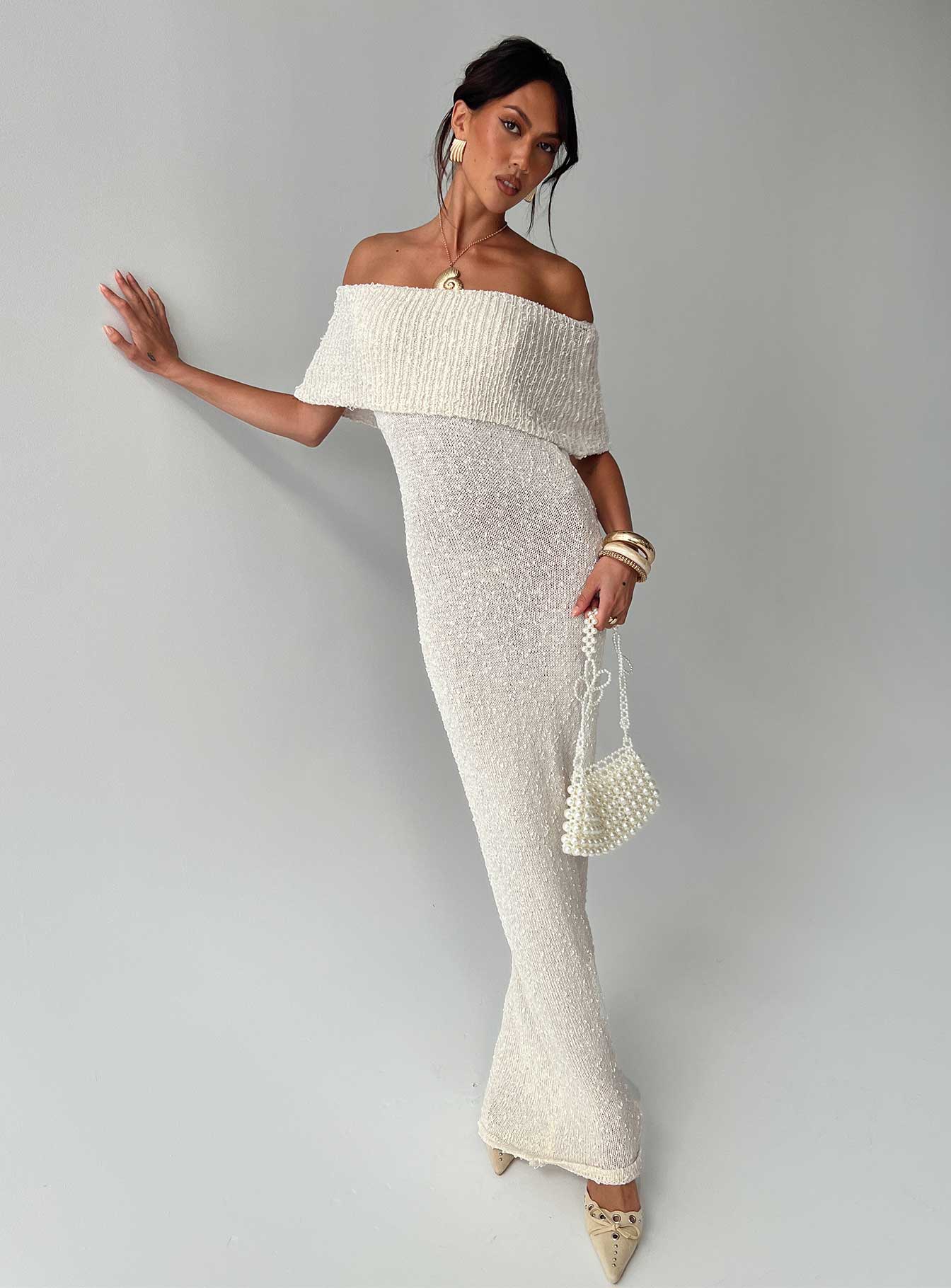 0-modelinfo-josephine-us2_e832de36-368f-451e-9661-f9f95b09ac25