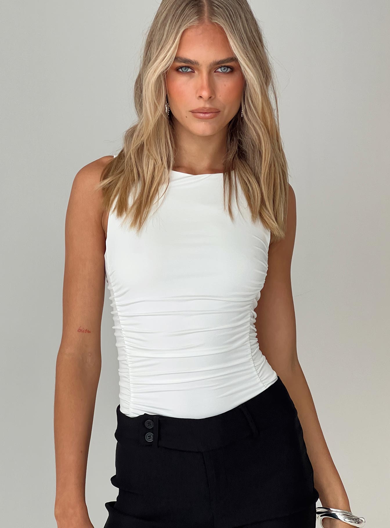 0-modelinfo-kiana-us2_3e118776-1802-4df3-b0d0-366e6e268200