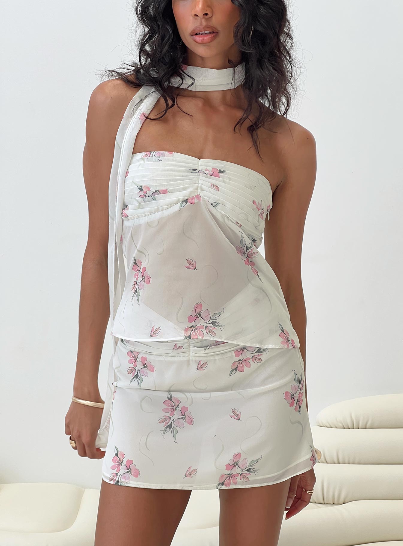 0-modelinfo-kristen-us2_6c57af2b-77a1-42f4-a298-c125f9262ed5