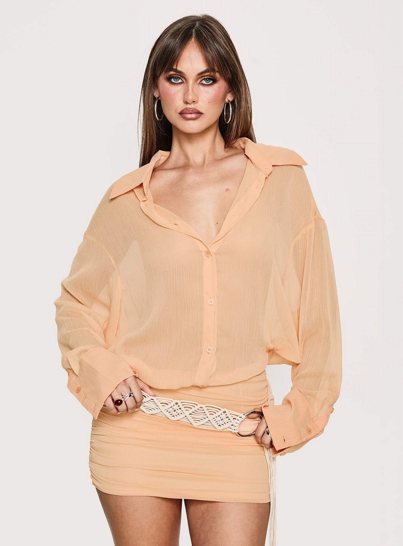0-modelinfo-lily-us2_019e9a2c-c8e9-4de3-9d14-ccfadd60c44b