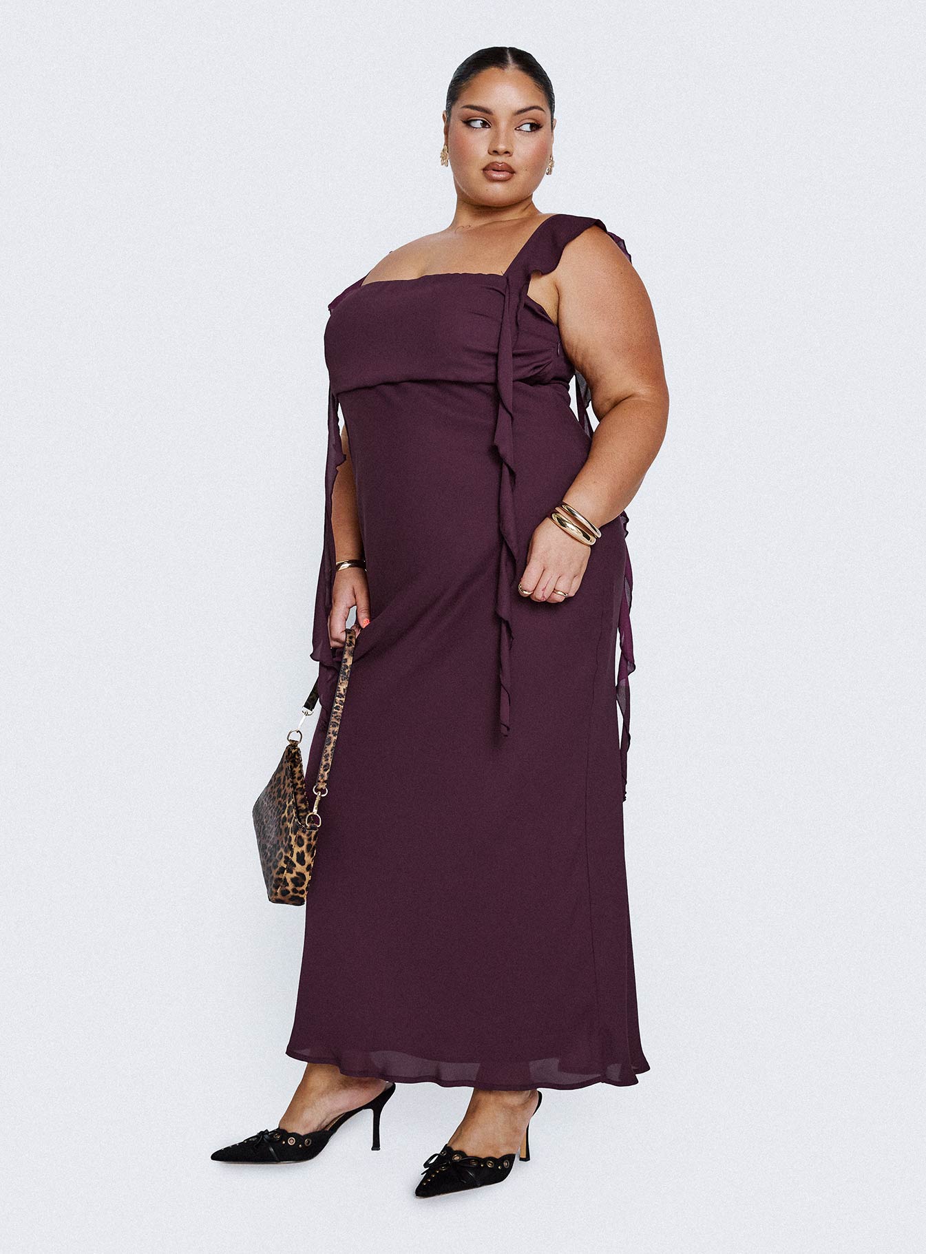 0-modelinfo-mia-us14_48d33d54-b621-490f-b9d8-9e695bfff592