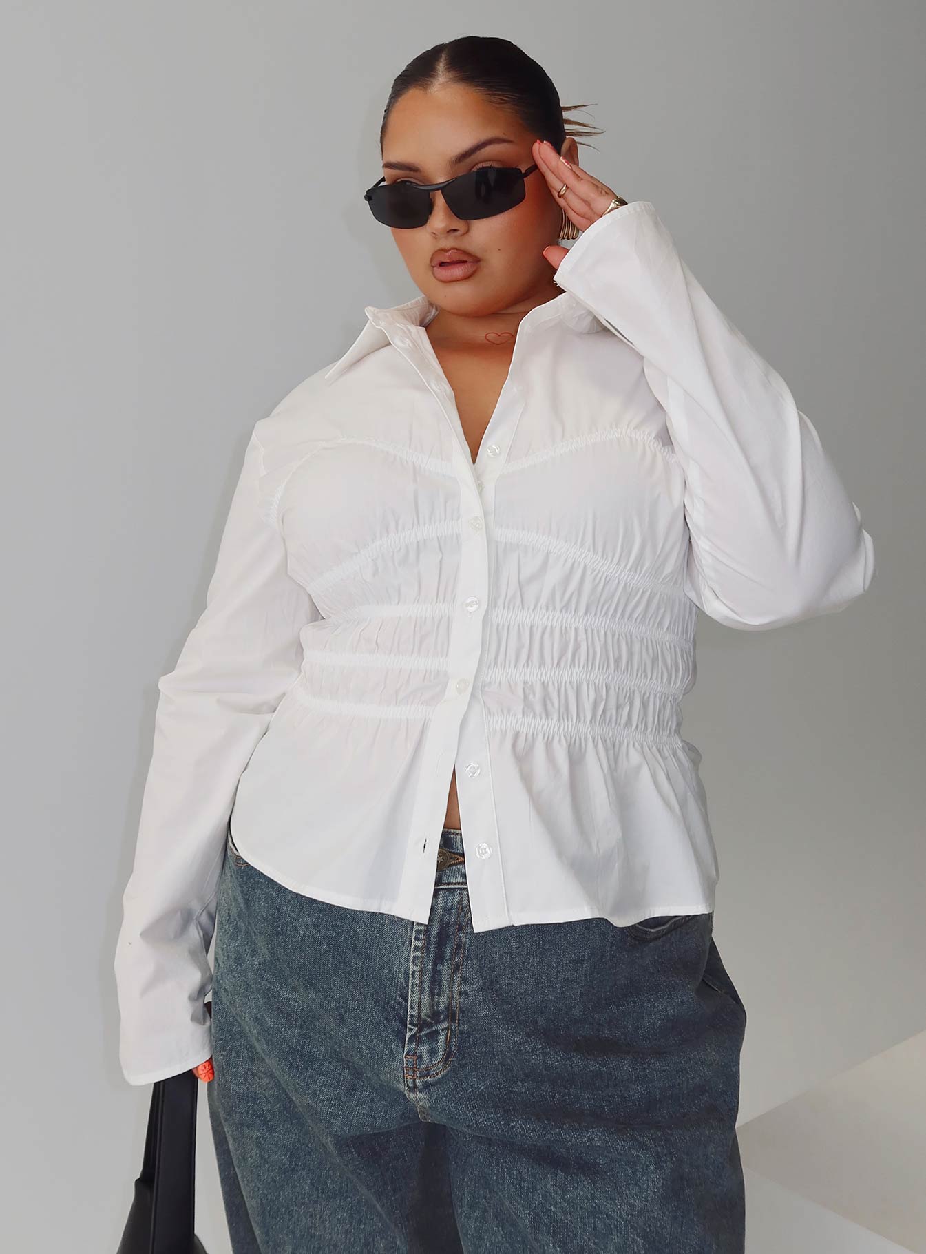 0-modelinfo-mia-us14_64955076-d894-4cb9-9170-0905ea2a2488