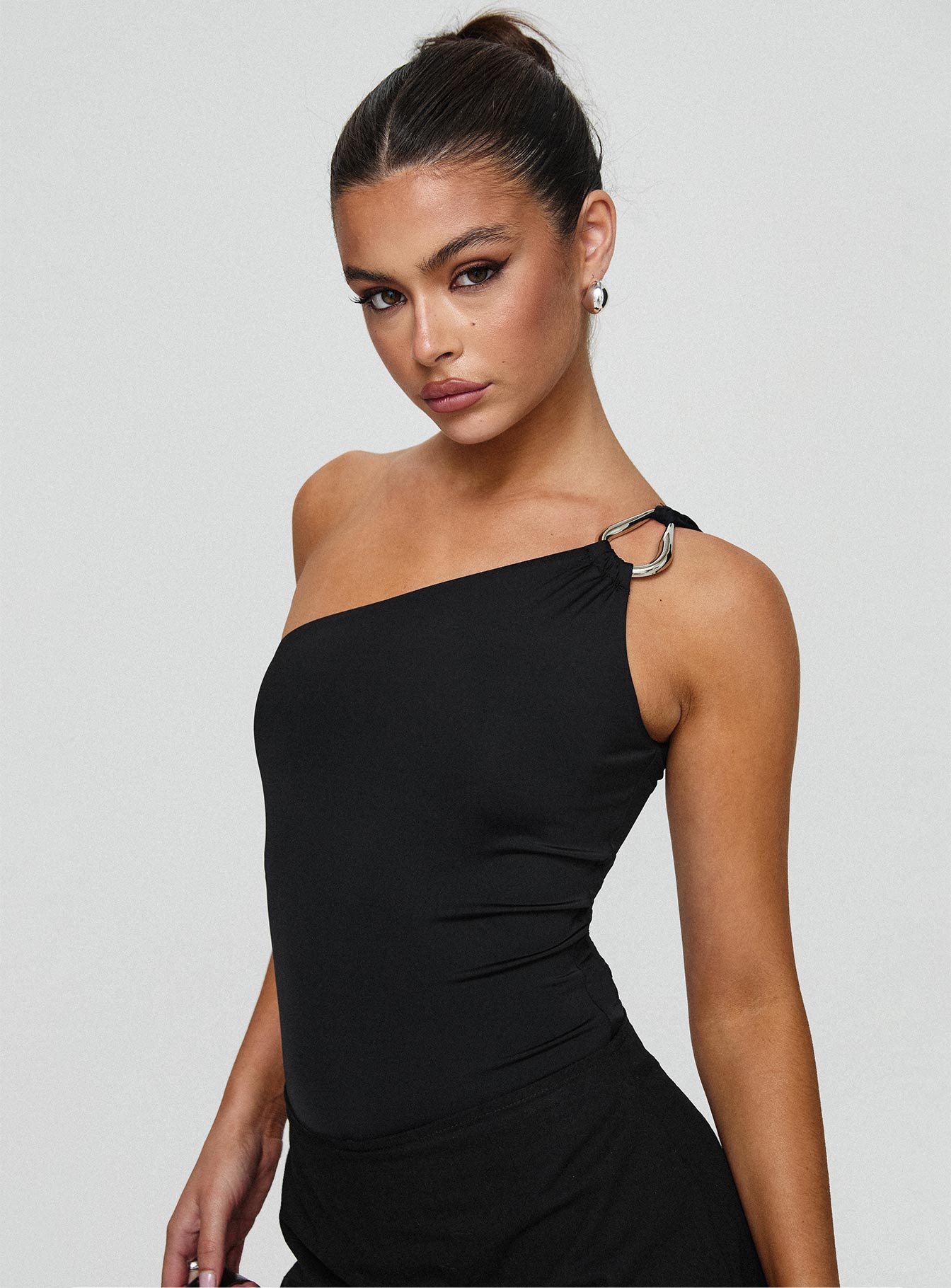 0-modelinfo-olivia-us2_1340b18a-6294-4164-b87e-0cba5cfe149a