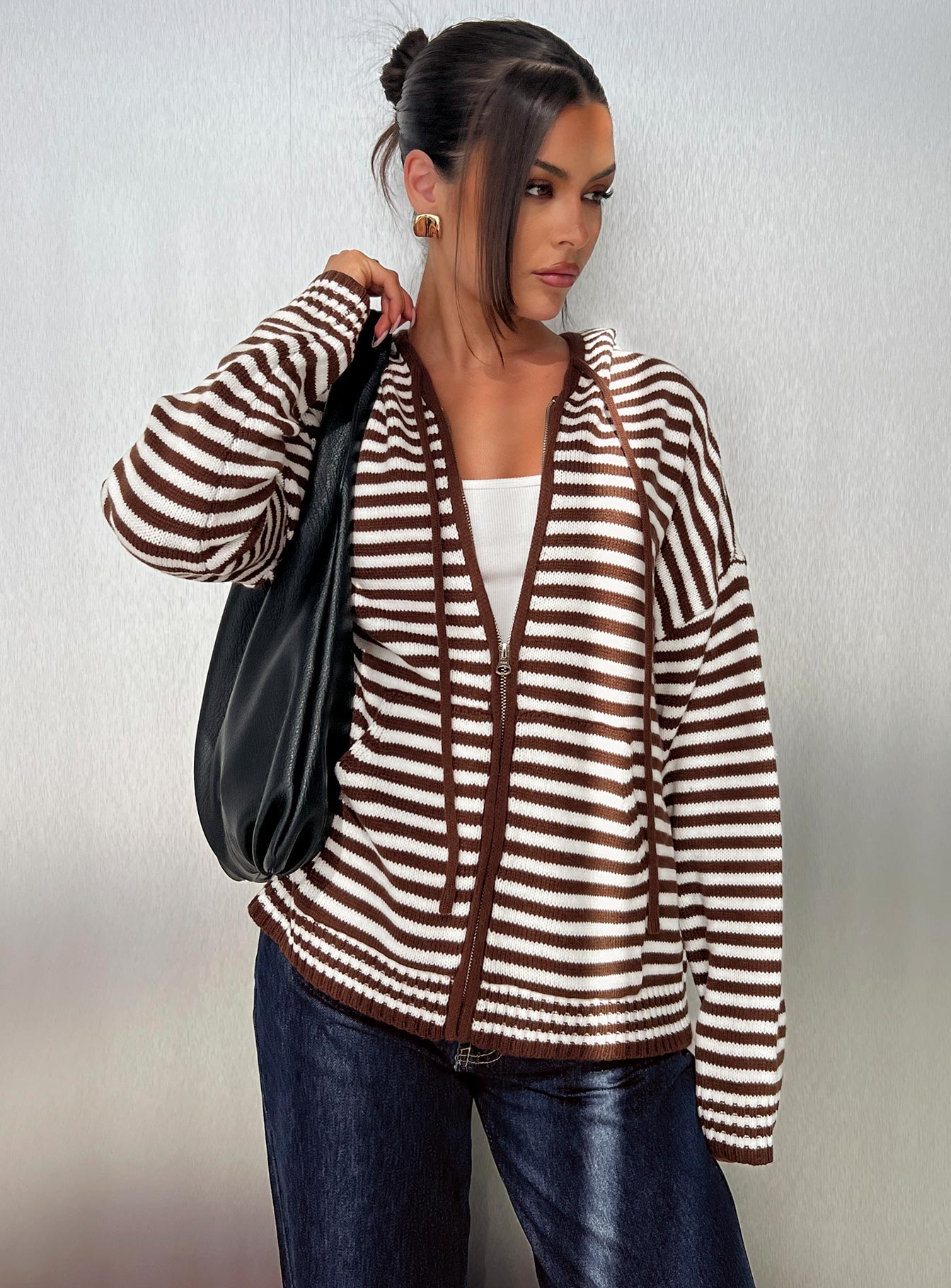 0-modelinfo-olivia-us2_e006ee72-d411-4d0c-9139-e58843c73587