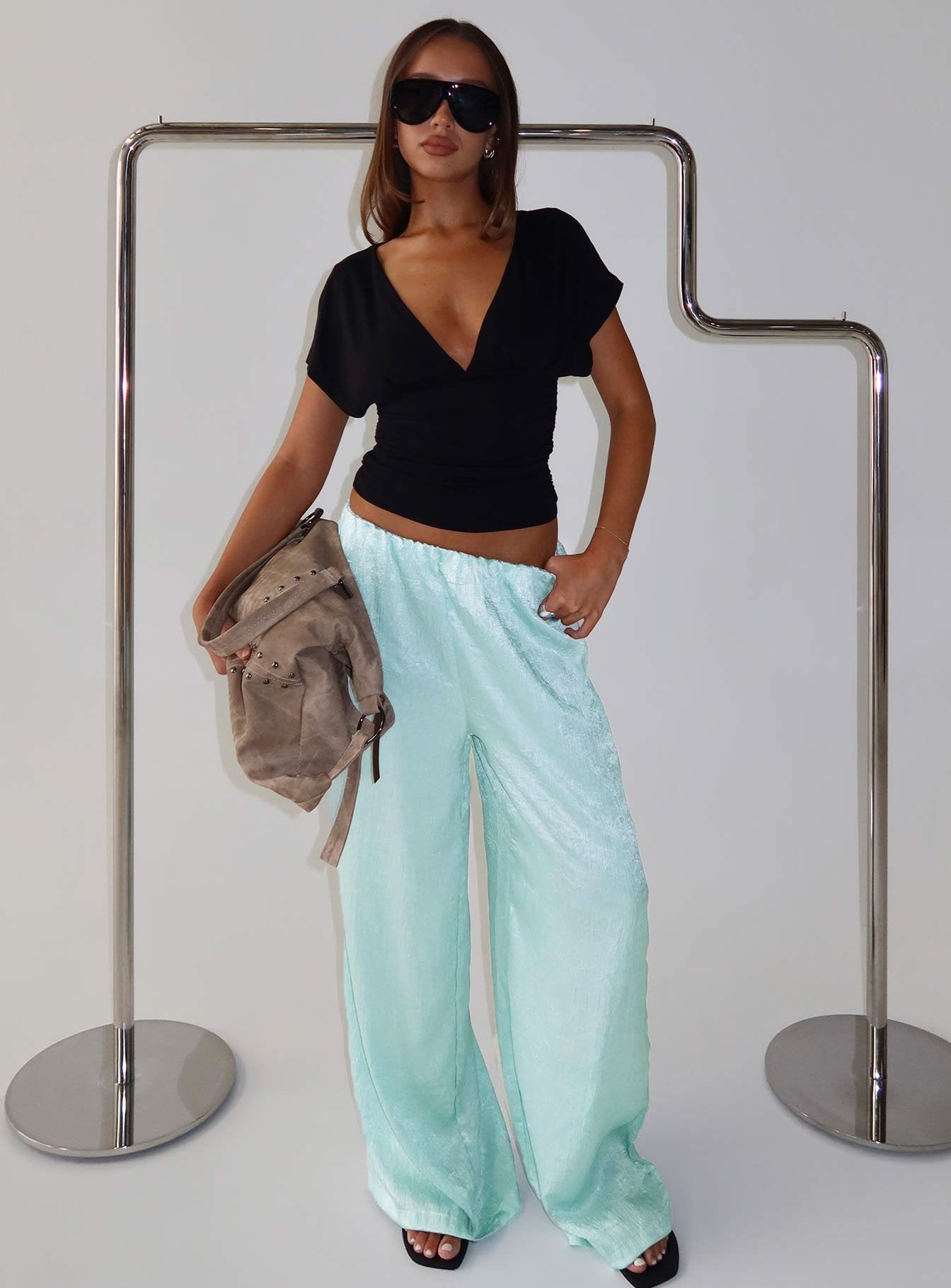 0-modelinfo-paris-us2_43c91684-a645-402a-8329-57a7714957b2