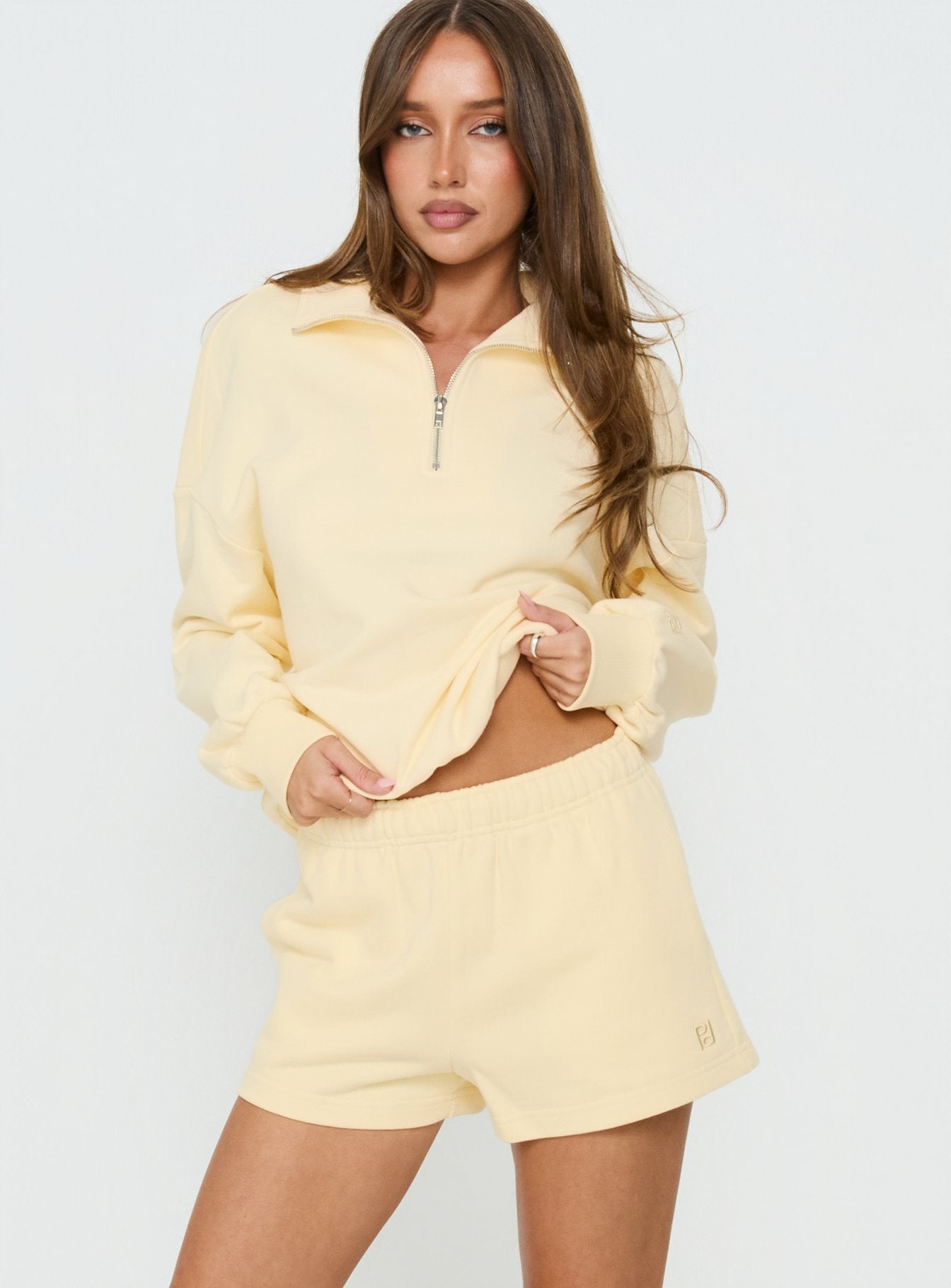 0-modelinfo-paris-us2_ea45c659-8382-4f7b-8c2b-3adff5f71ba9