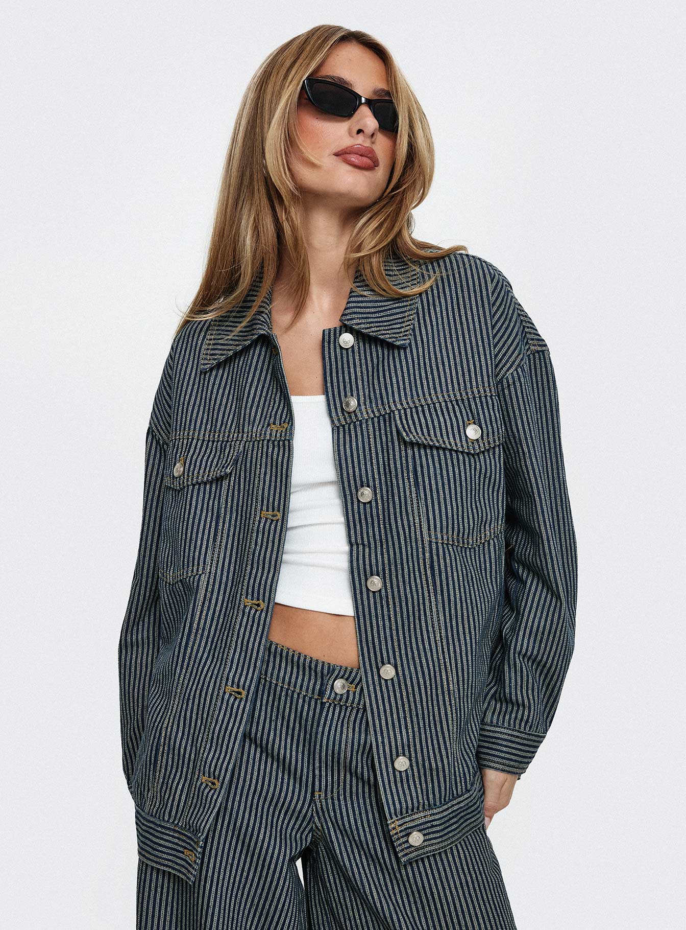 0-modelinfo-saskia-us2_3e31ccd3-26e1-47ba-a586-4de59cc9d118