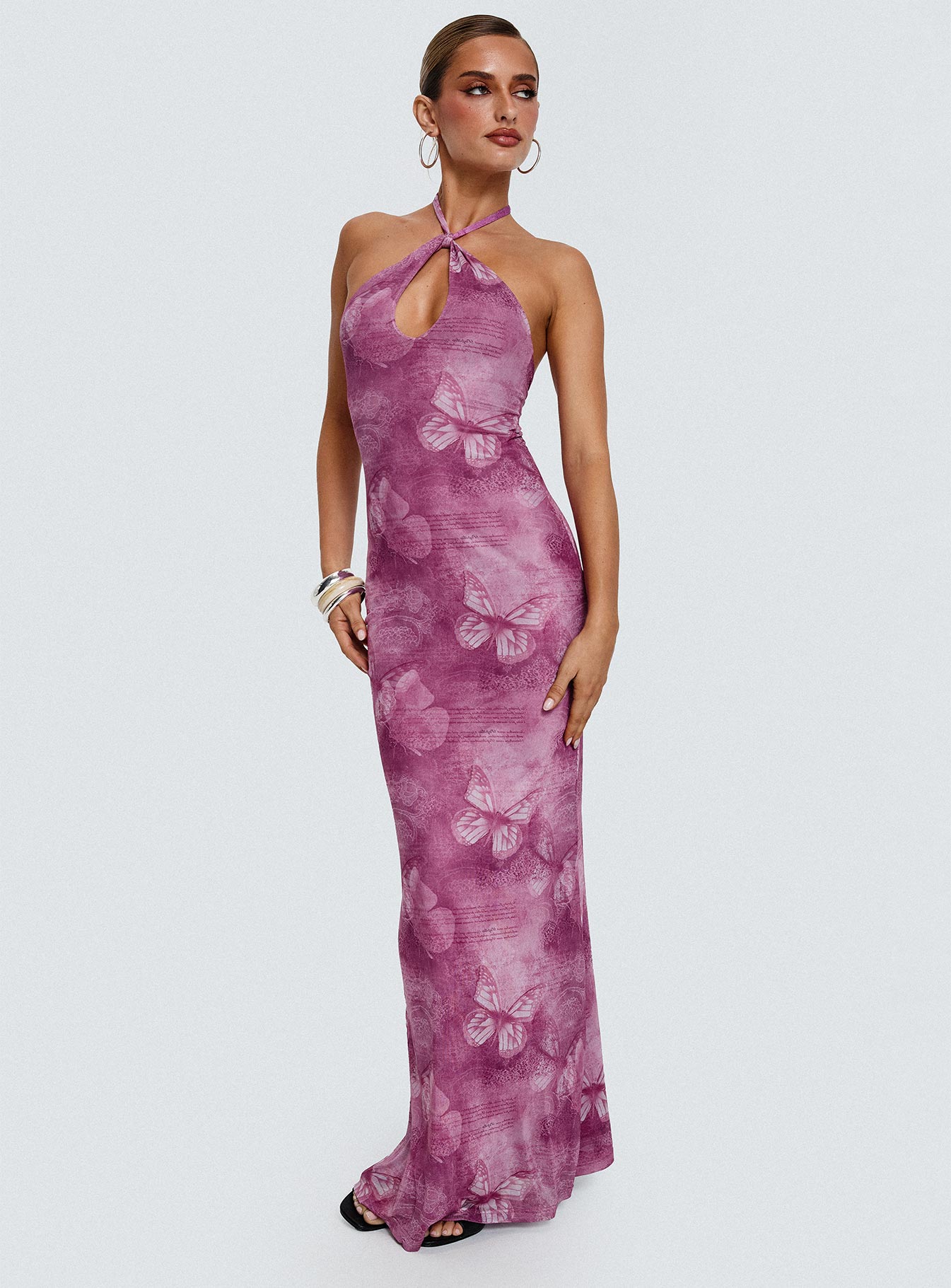 0-modelinfo-saskia-us2_d105e774-7ad6-40ea-8a71-1d7de17010b8