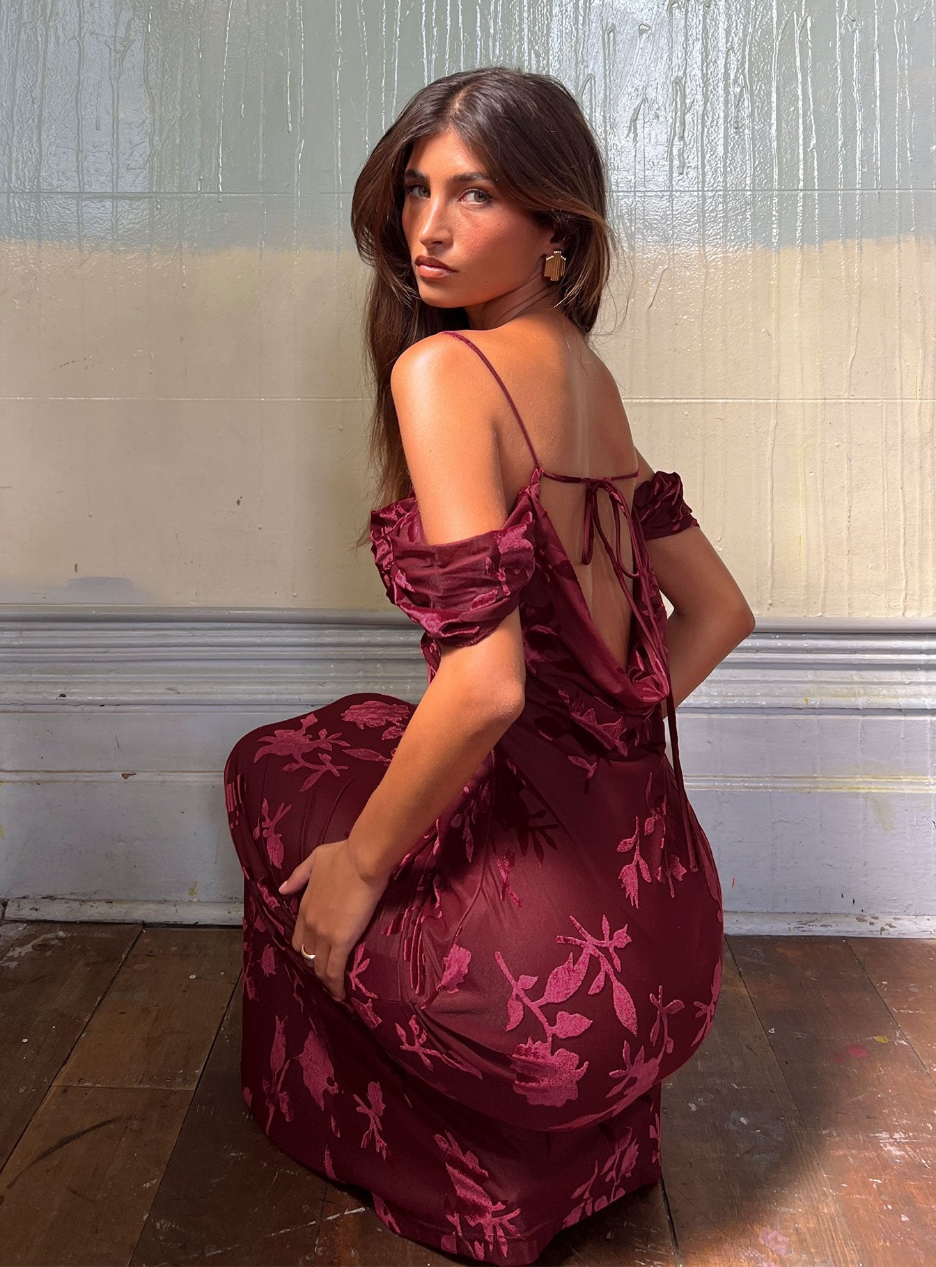 0-modelinfo-selina-us2_fe429899-e0b2-499c-83bd-5db426d44f7b