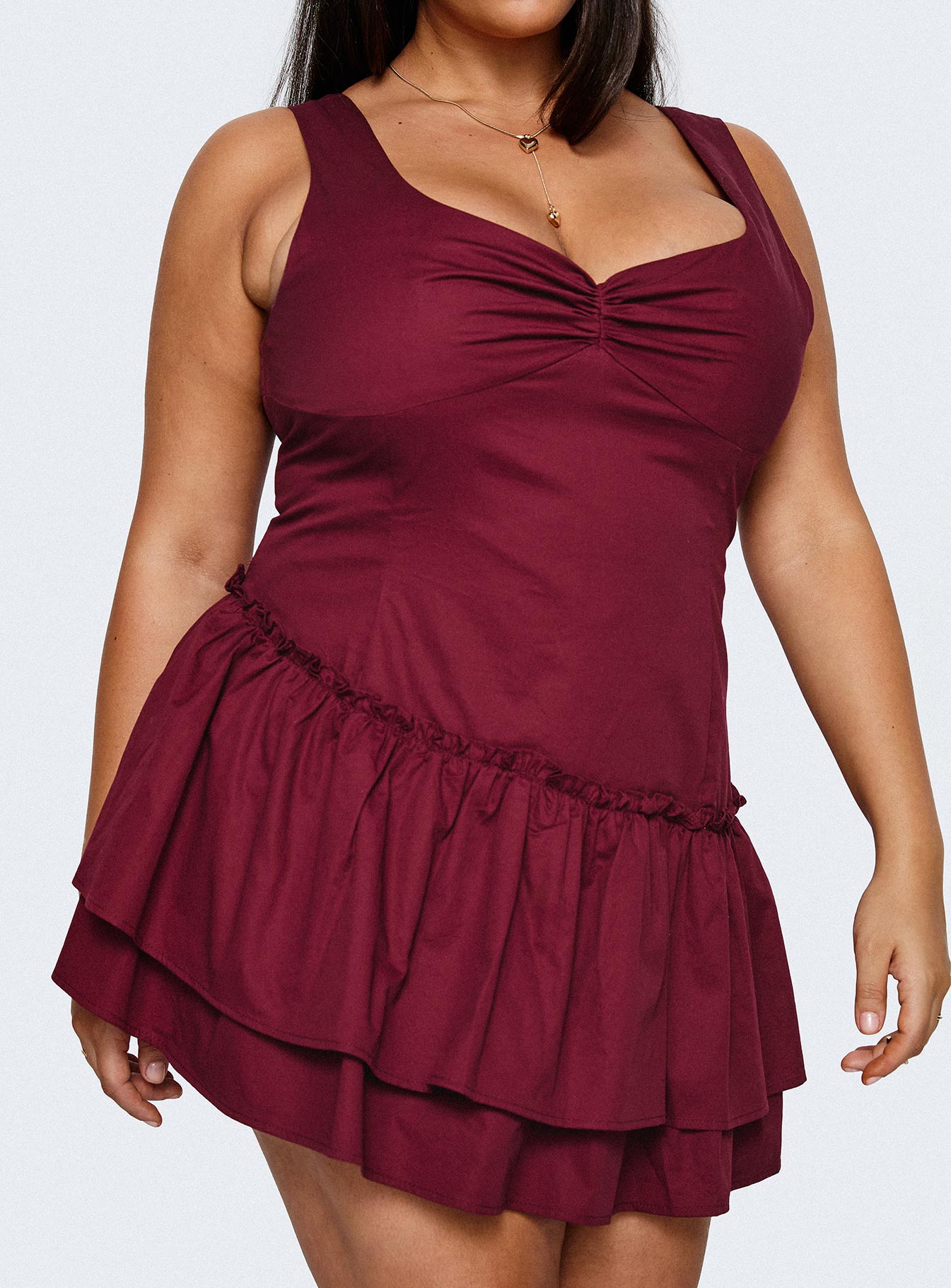 0-modelinfo-shay-us14_e6f6460c-6c13-4e55-9bee-a121c9f3fc35