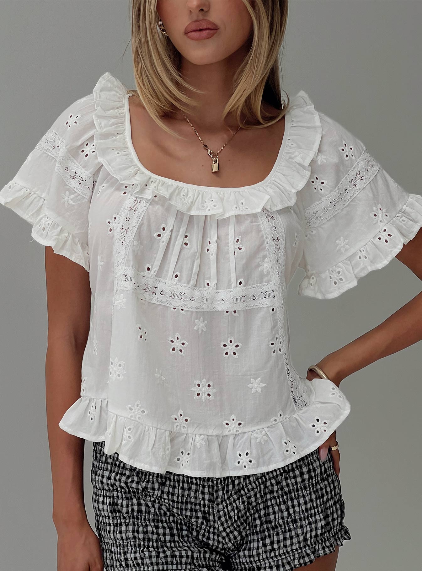 0-modelinfo-summer-us2_905e0936-53a4-473c-be92-6af2a9450972