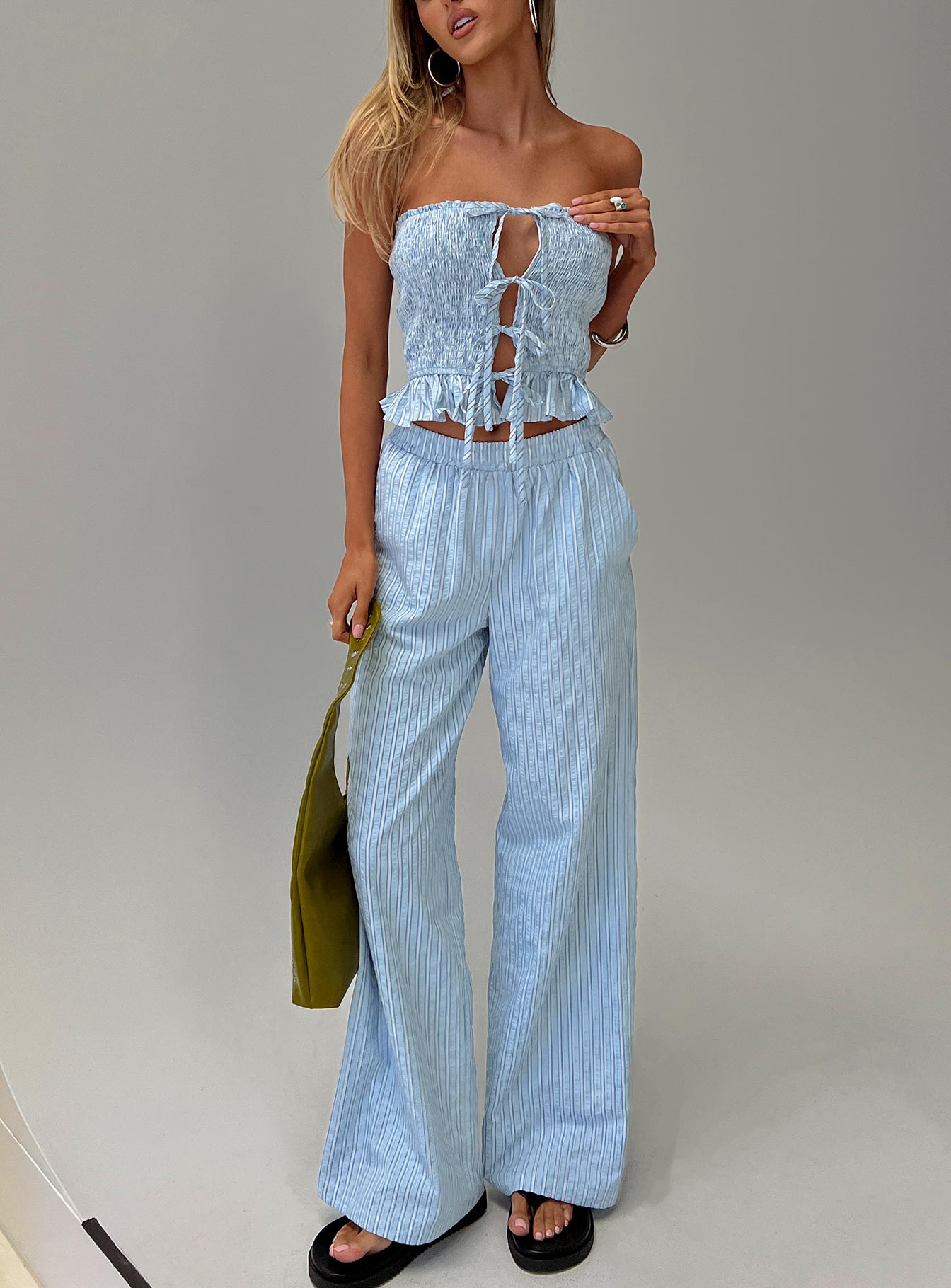 0-modelinfo-summer-us2_9d5a8d44-f080-49b2-ae59-d3f637151e11