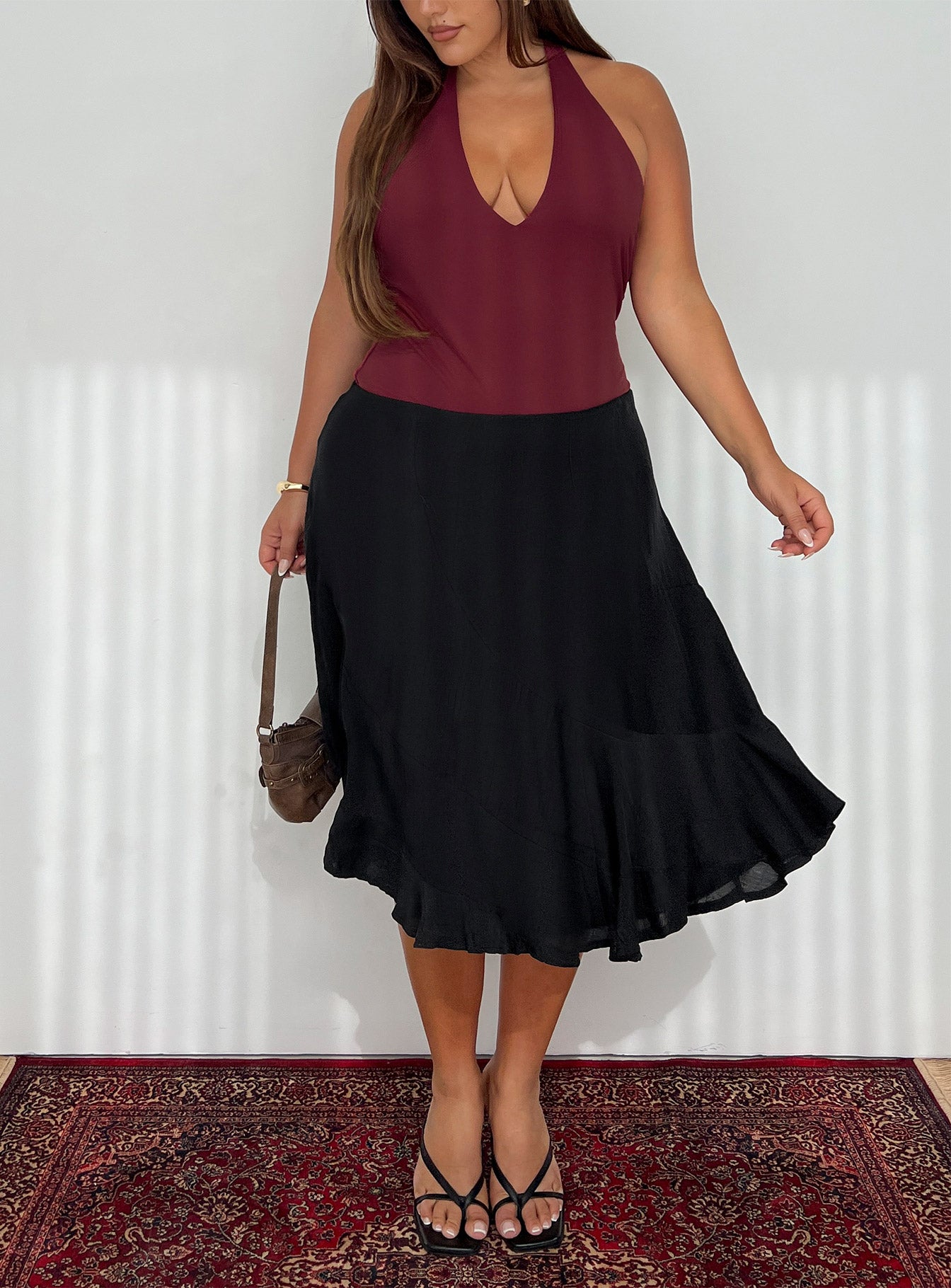 0-modelinfo-yasmine-us14_07bf2d8f-82e3-4b5e-b21e-8a8aab8e657f