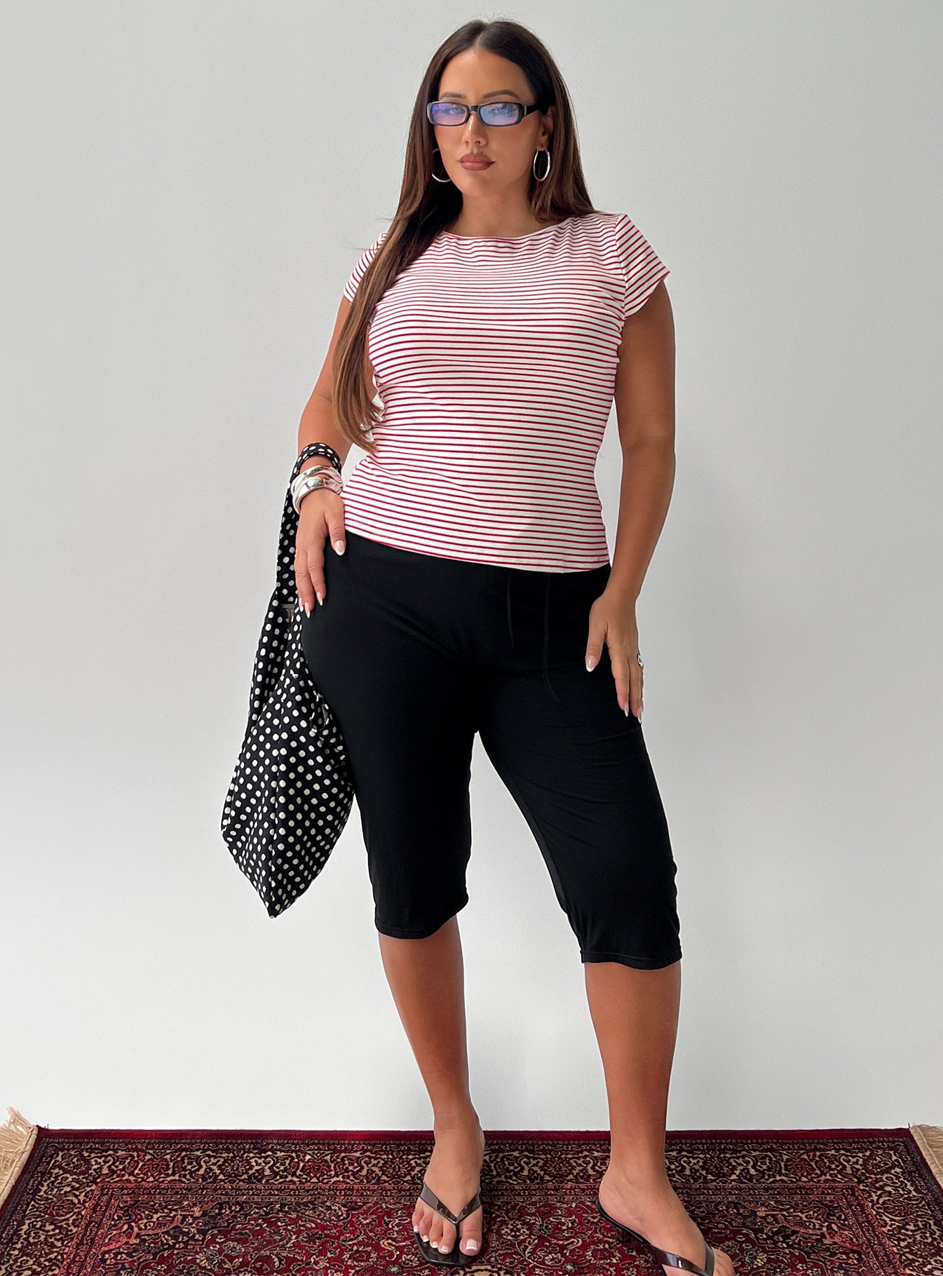 0-modelinfo-yasmine-us14_2db4b13c-cdcf-4f26-b339-14c19e616b69