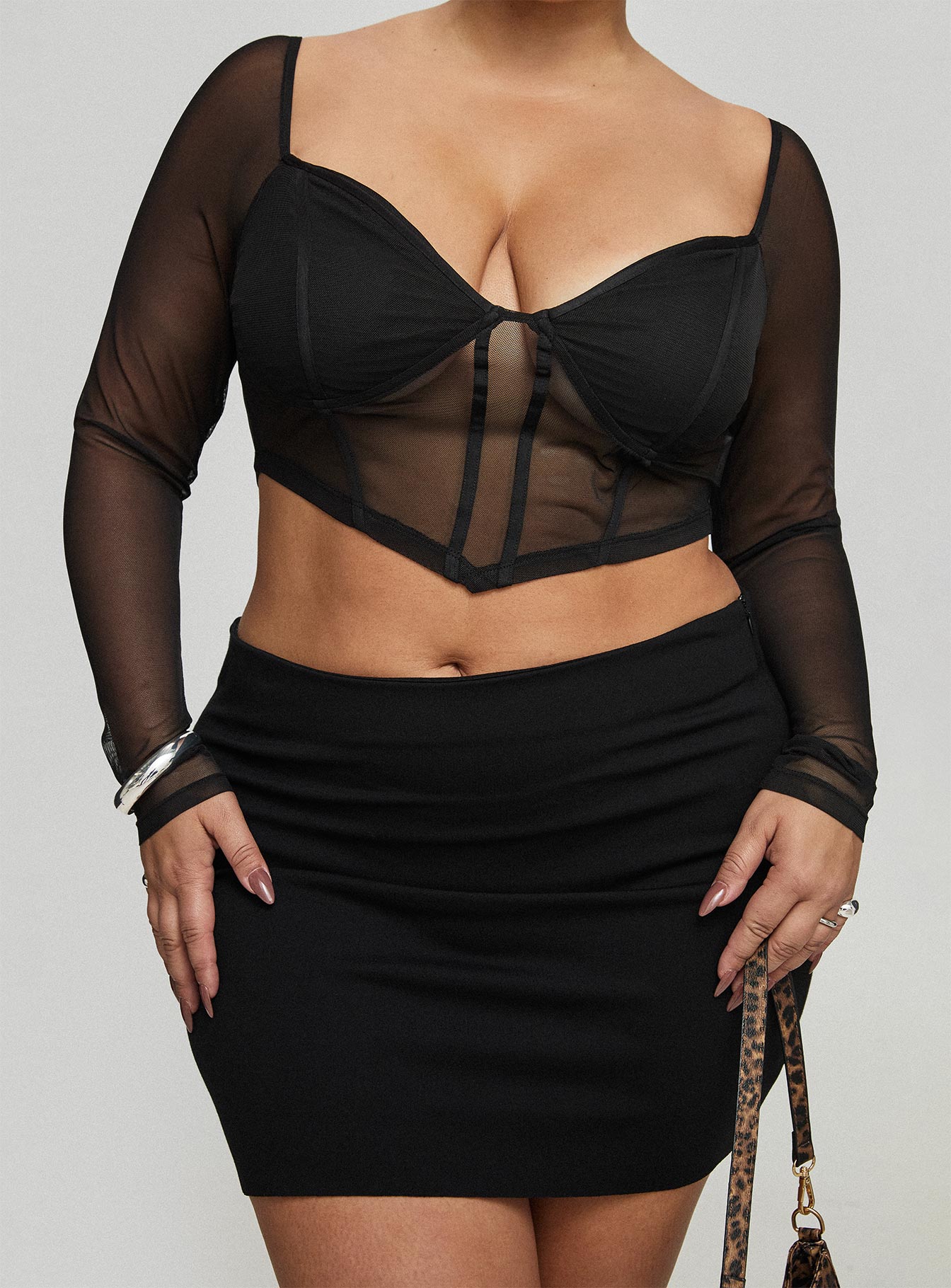 0-modelinfo-yasmine-us14_7b2fd2fc-ee3f-478d-ba25-5fbeec43fda4