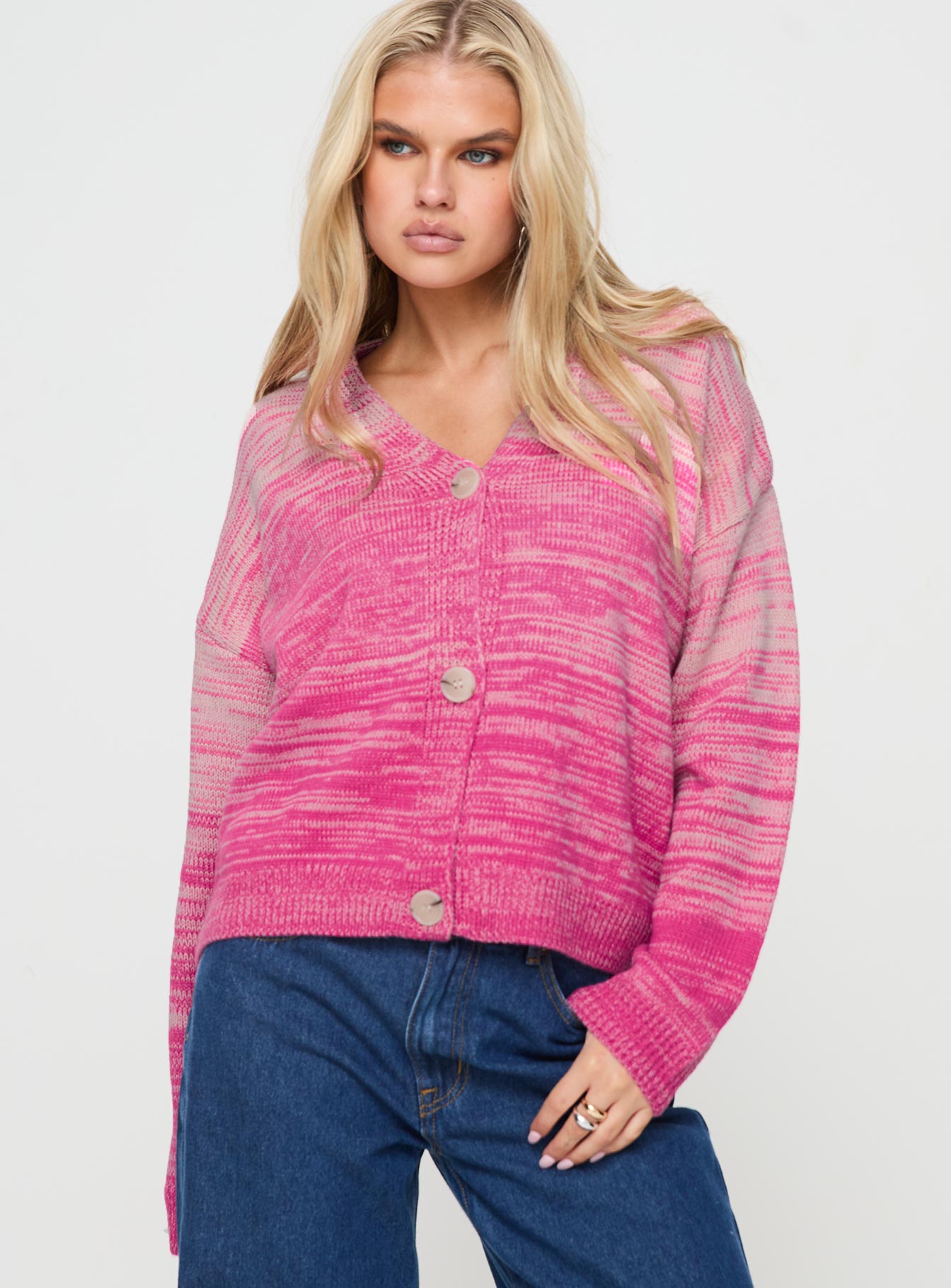 1-modelinfo-abby-us2_3a59bf34-cbb8-4c7d-8993-b5c65cd526f6