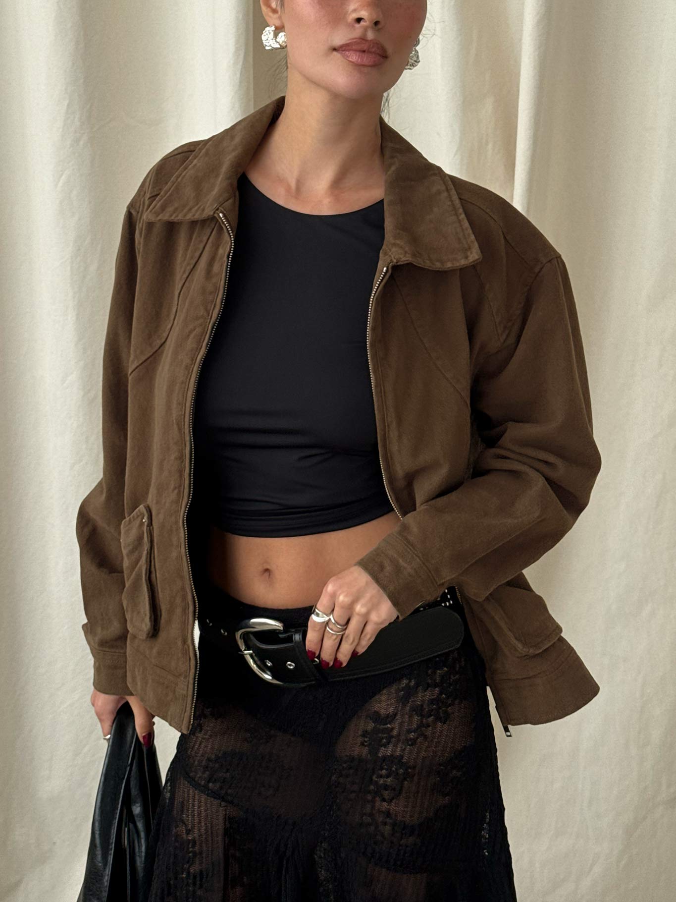 1-modelinfo-aisha-us4_65236bd6-93f4-4c36-90d3-fe922a85b533