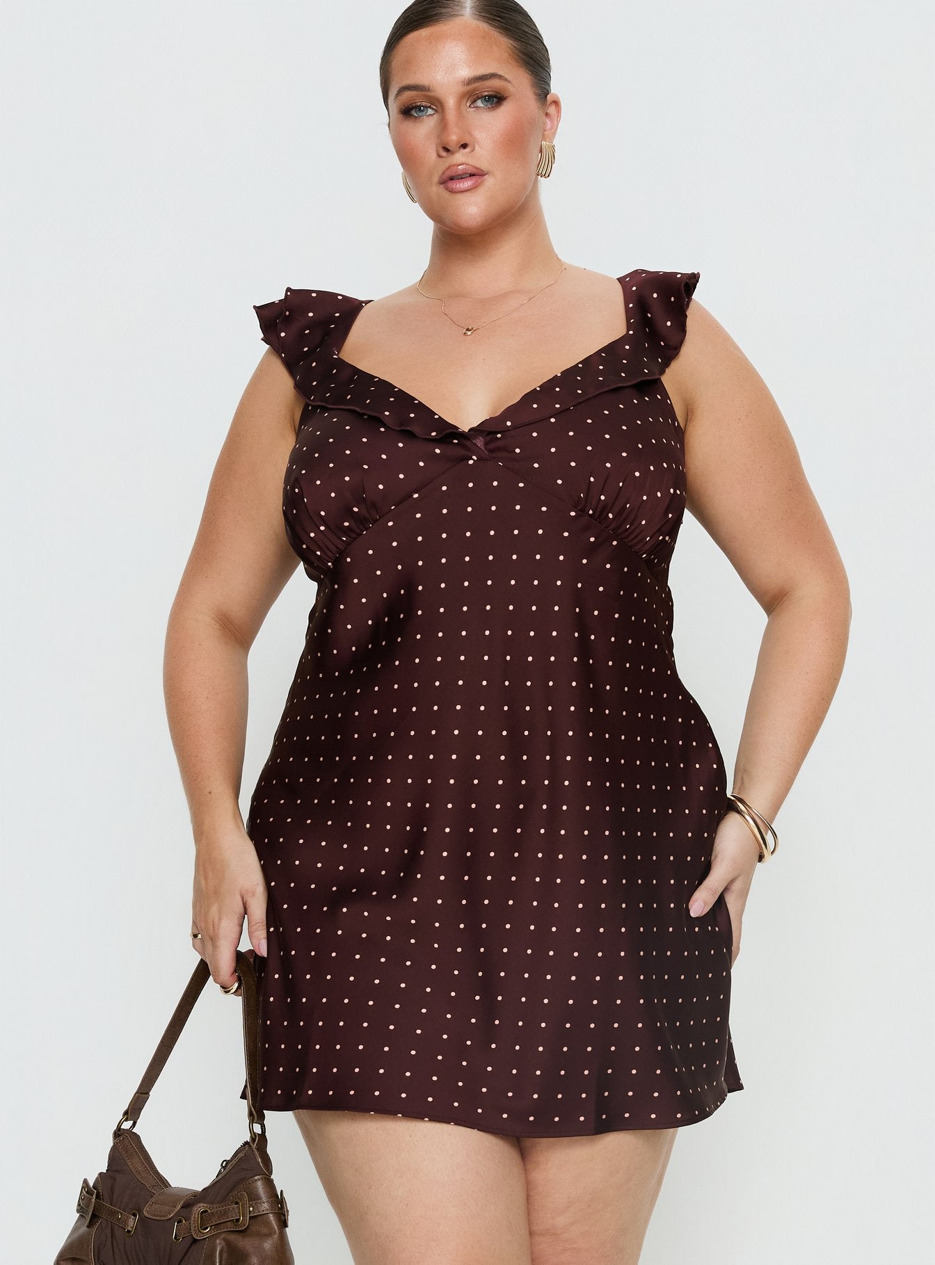 1-modelinfo-alicja-us14_cac69d9c-d140-4330-834e-f898e9c7ce4c