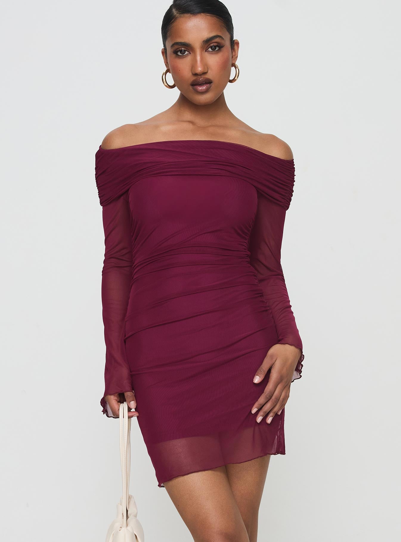 1-modelinfo-anastasia-us4_c1108786-b913-49b7-b03a-ae65c7fb872e