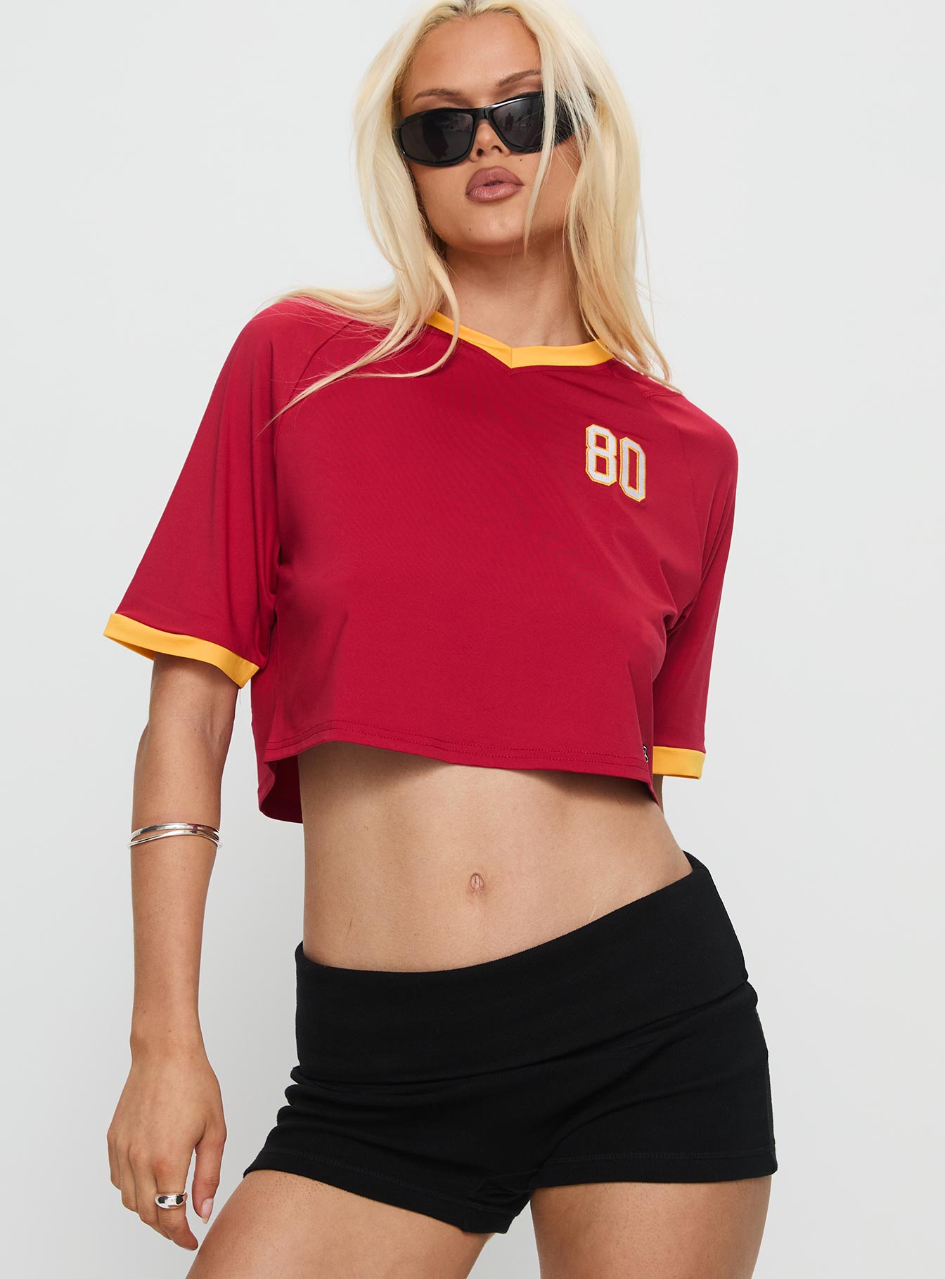 1-modelinfo-ayla-us2_101620e0-b364-47db-9c23-fb76e0c6034b