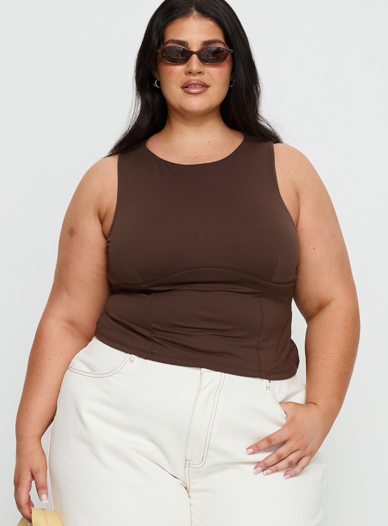 1-modelinfo-bianca-us14_74866fab-c549-4184-9cd9-f0a5b55c181f