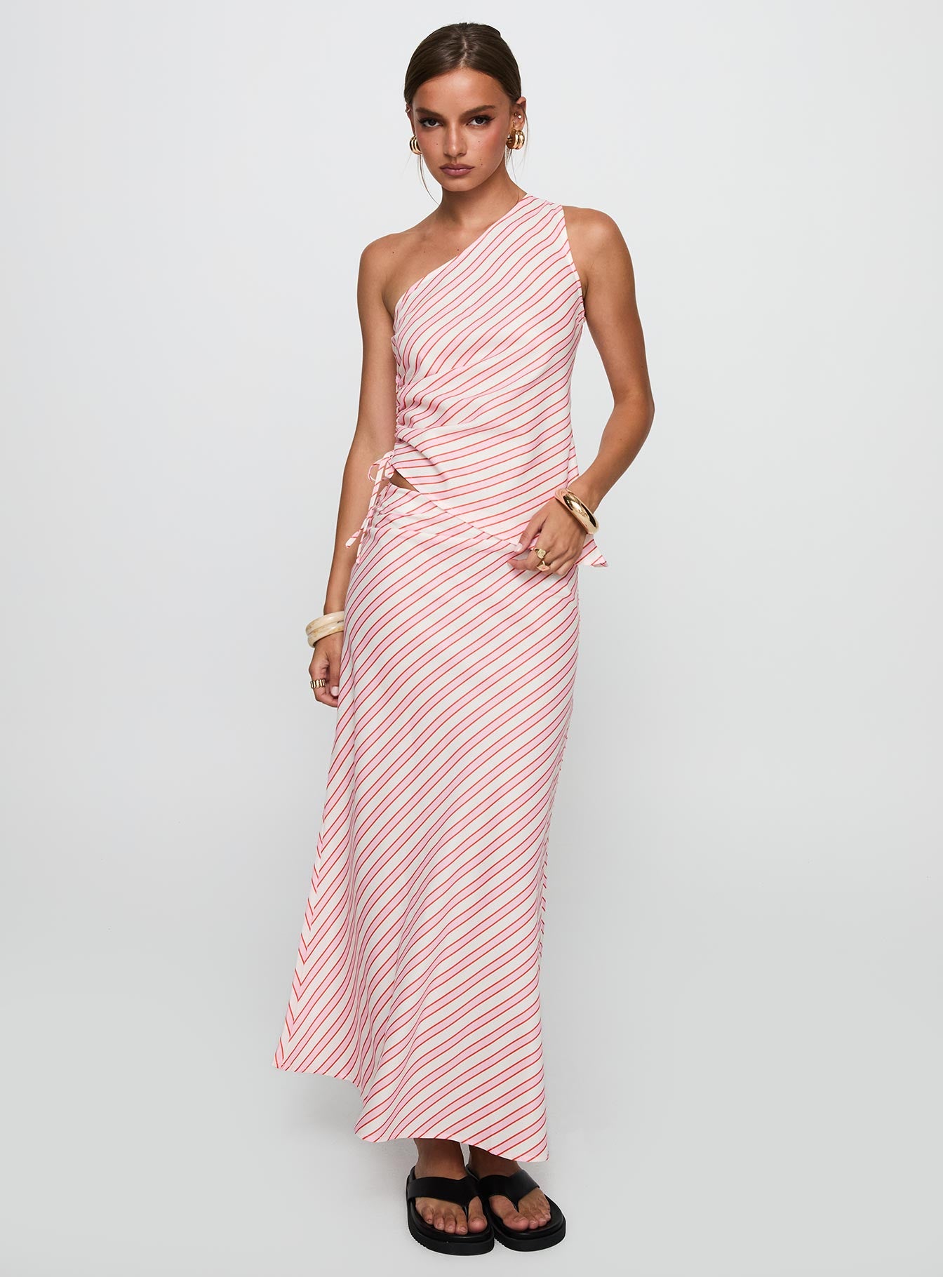 1-modelinfo-florencia-us2_358d3775-6be0-4762-9988-9b06d96e9b87
