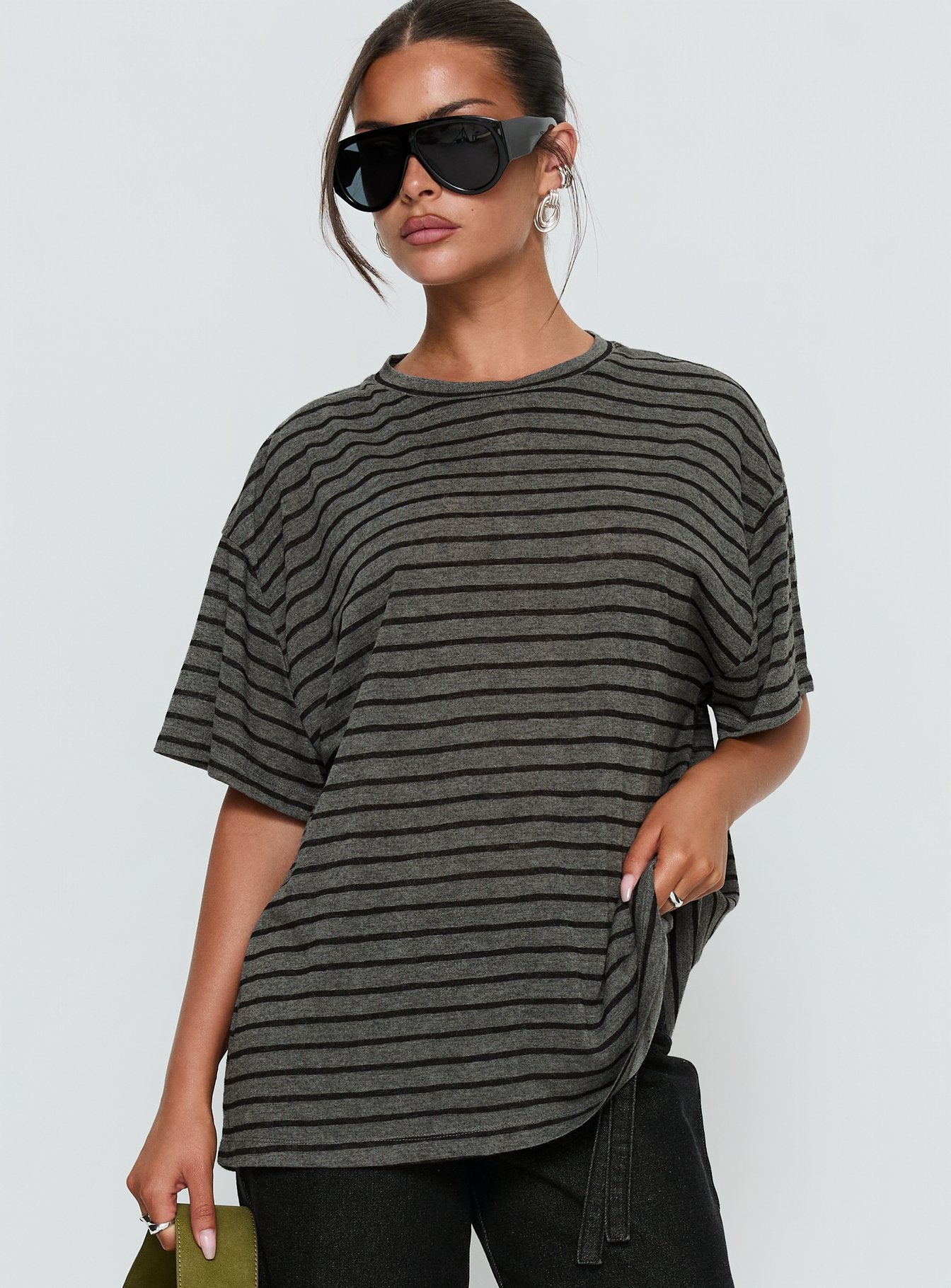 1-modelinfo-olivia-us2_c101a7f6-8ba6-4259-a103-bd90fe19ca0a