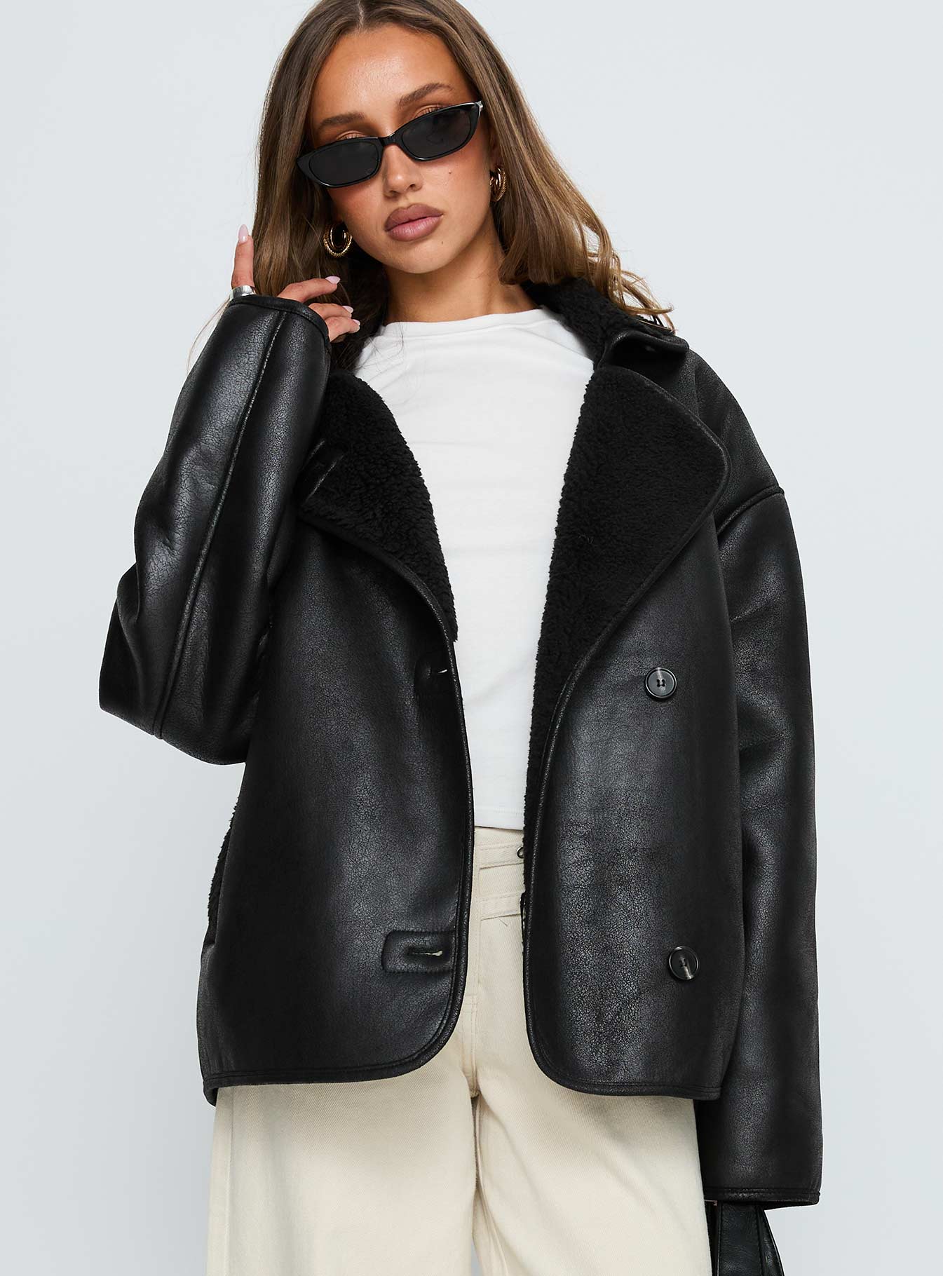 1-modelinfo-paris-us2_e3713775-e2aa-4a7b-a96c-44eb9c87a6a1