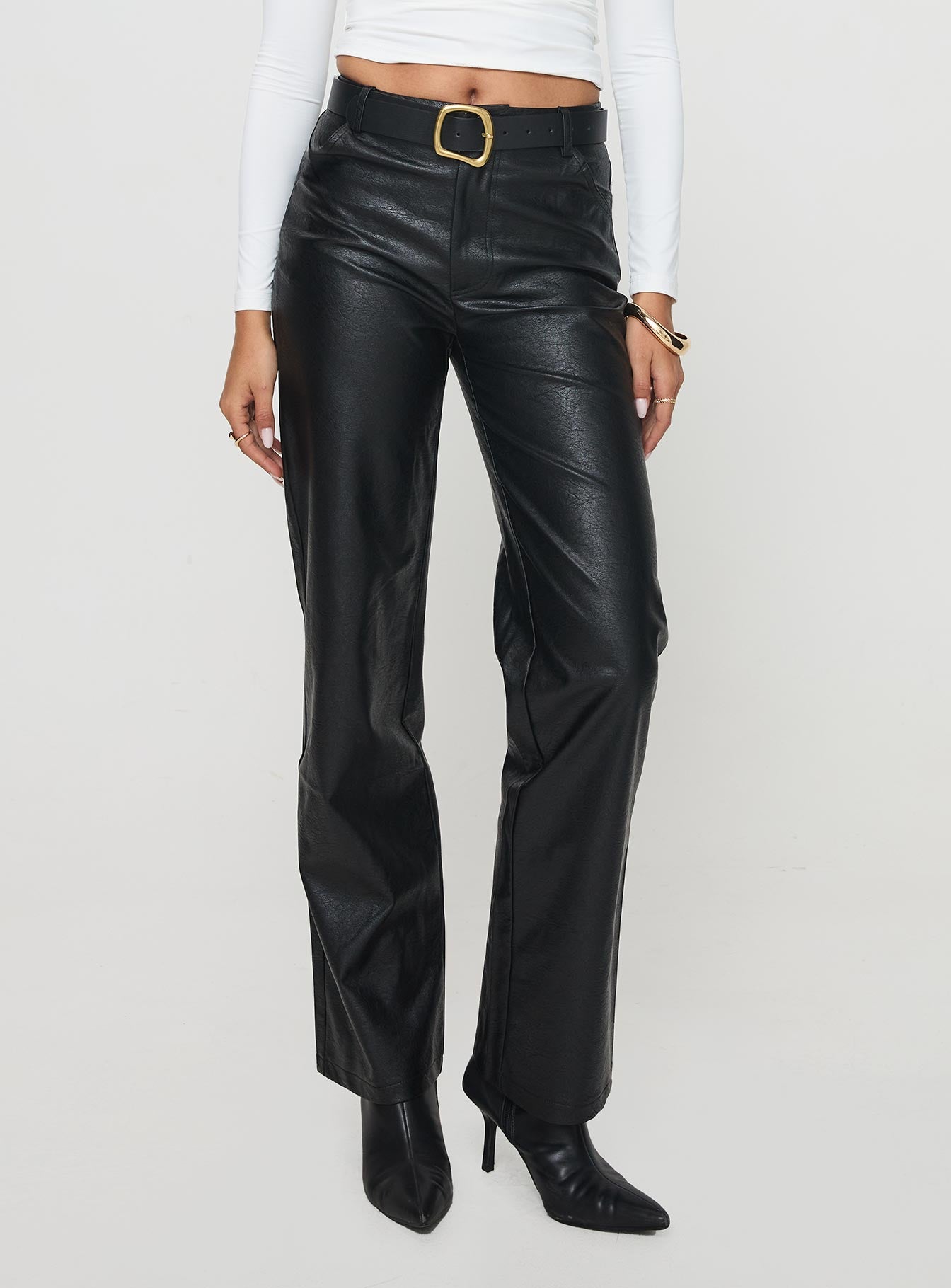 1-modelinfo-ruby-us2_f5a52133-e2b0-4973-811b-bebb968e8d4f