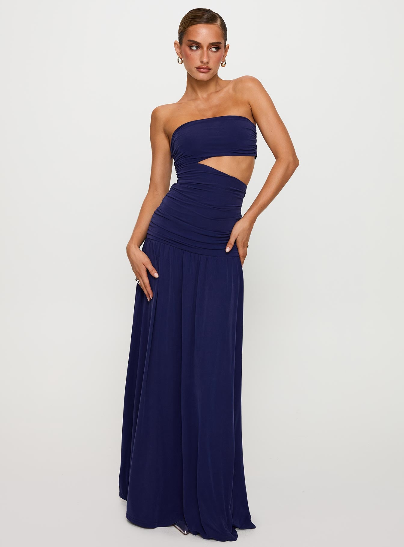 1-modelinfo-saskia-us2_ab43f9f8-1f78-41df-b44f-0d020ab9c46d