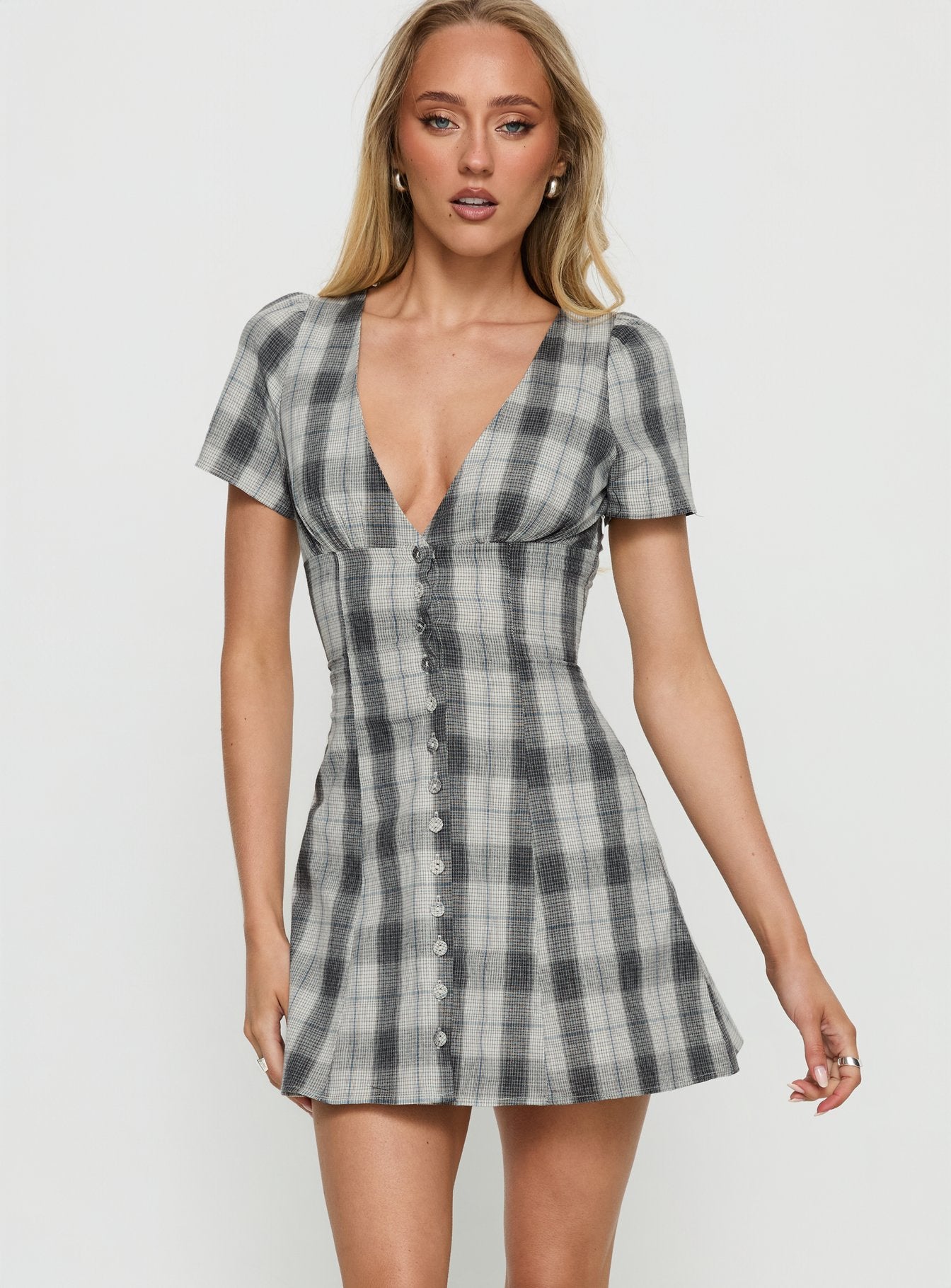 1-modelinfo-savannah-us2_88abaadf-bda2-4030-9fd0-6f15e5b18f42