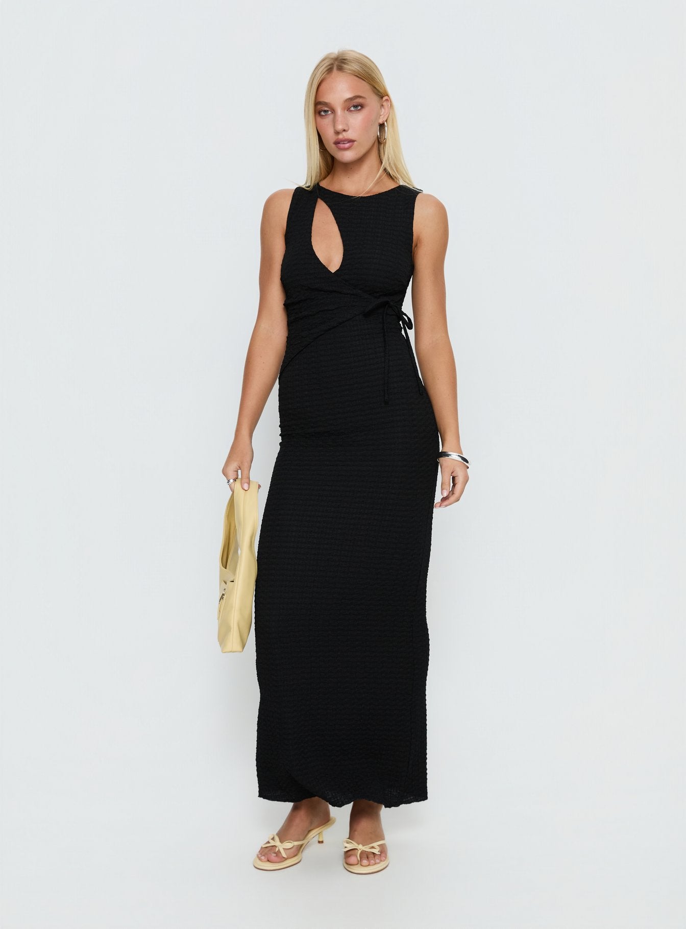 1-modelinfo-verena-us2_d0dd7522-5b69-4da1-a077-f205cdbc7f4f