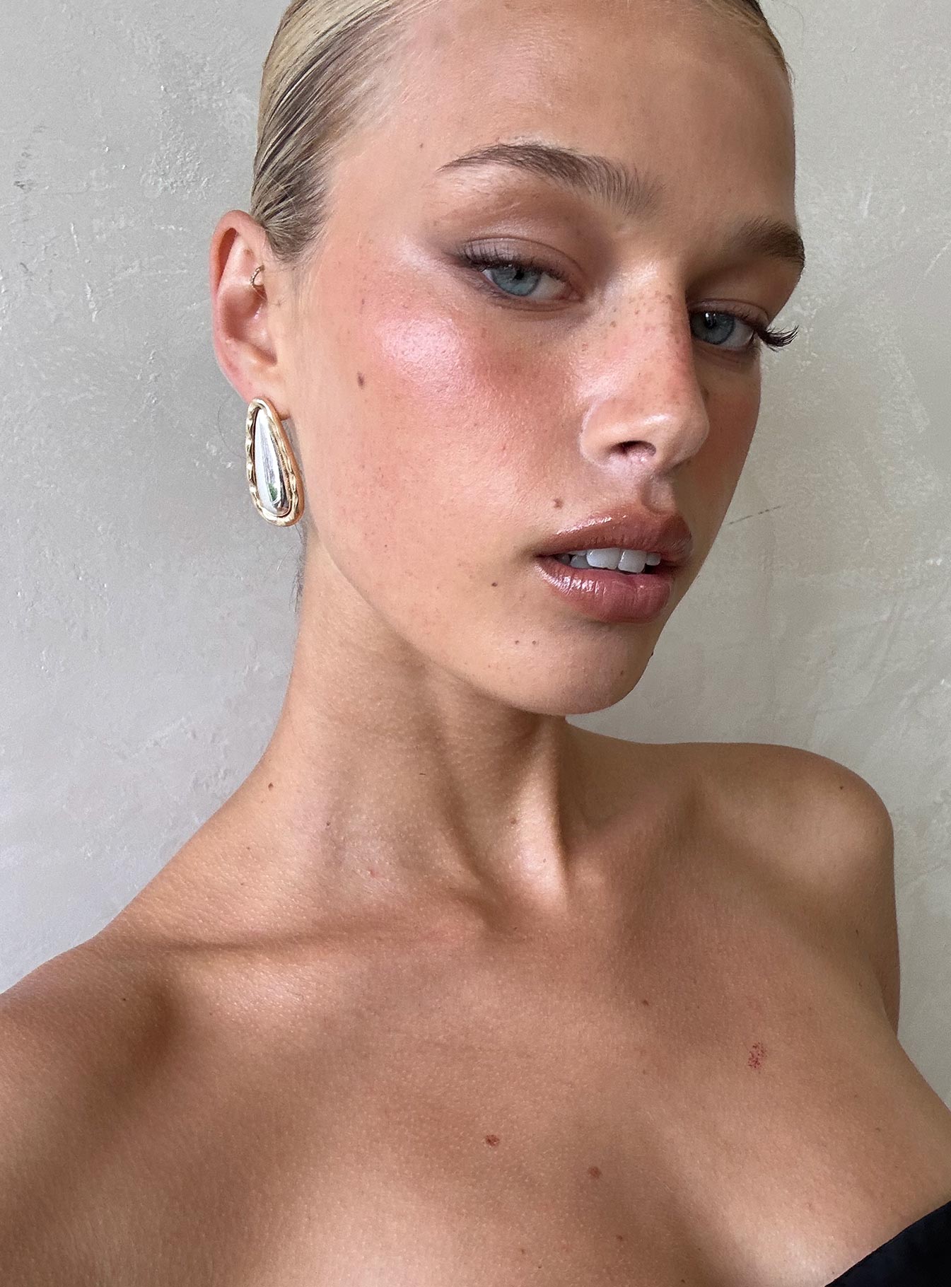 Natilee-Teardrop-Stud-Earrings-Multi