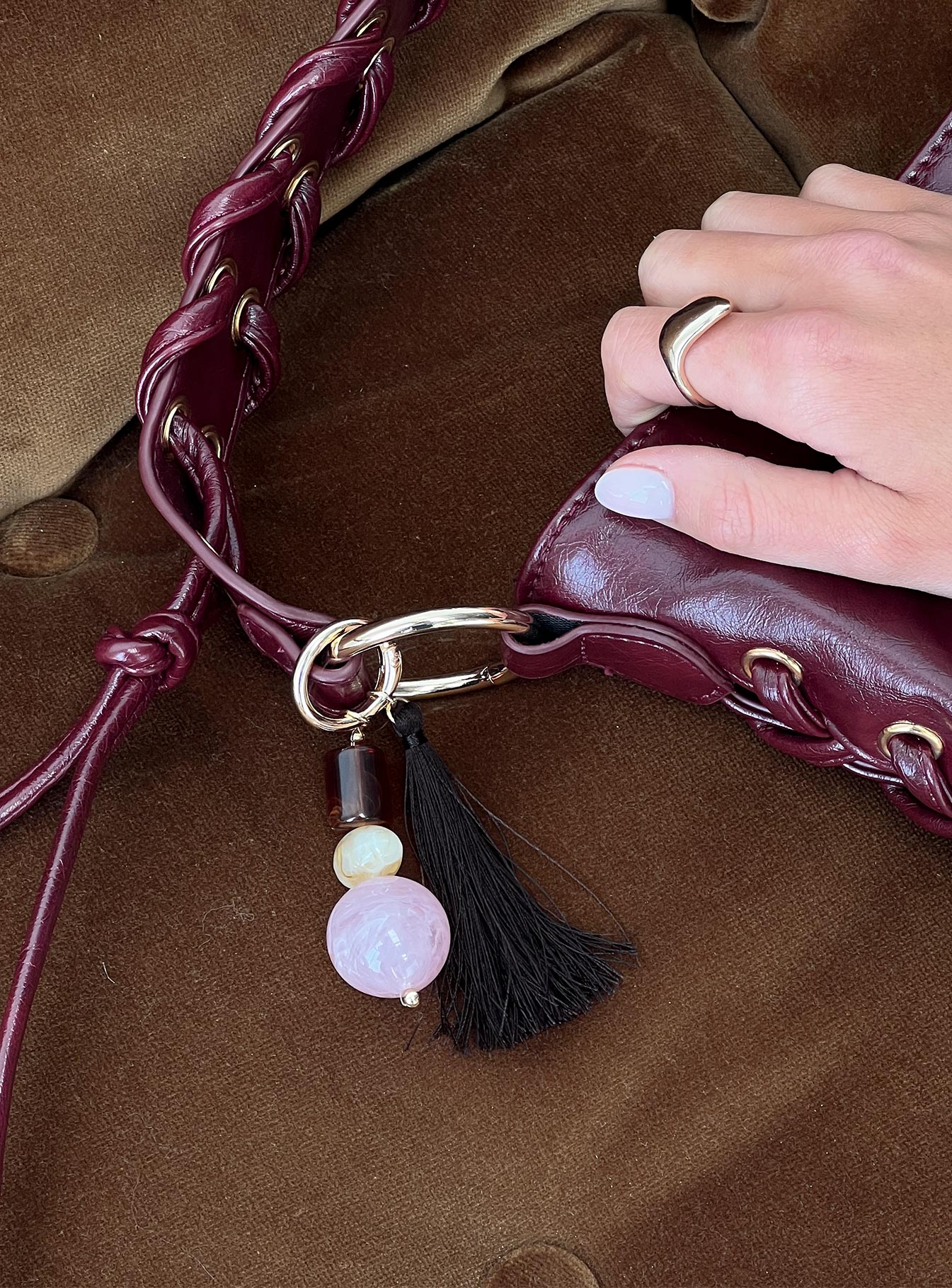 Sirocco-Tassel-Keychain-Gold