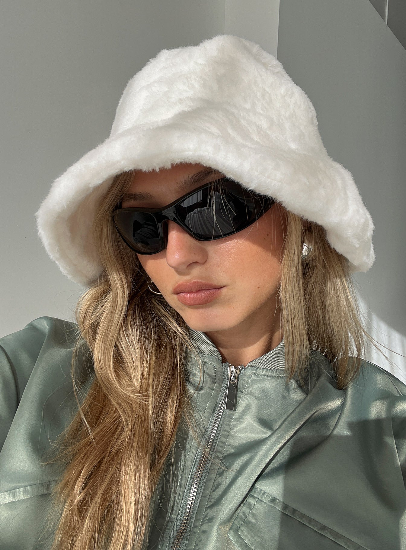 Theo-Plush-Bucket-Hat-White