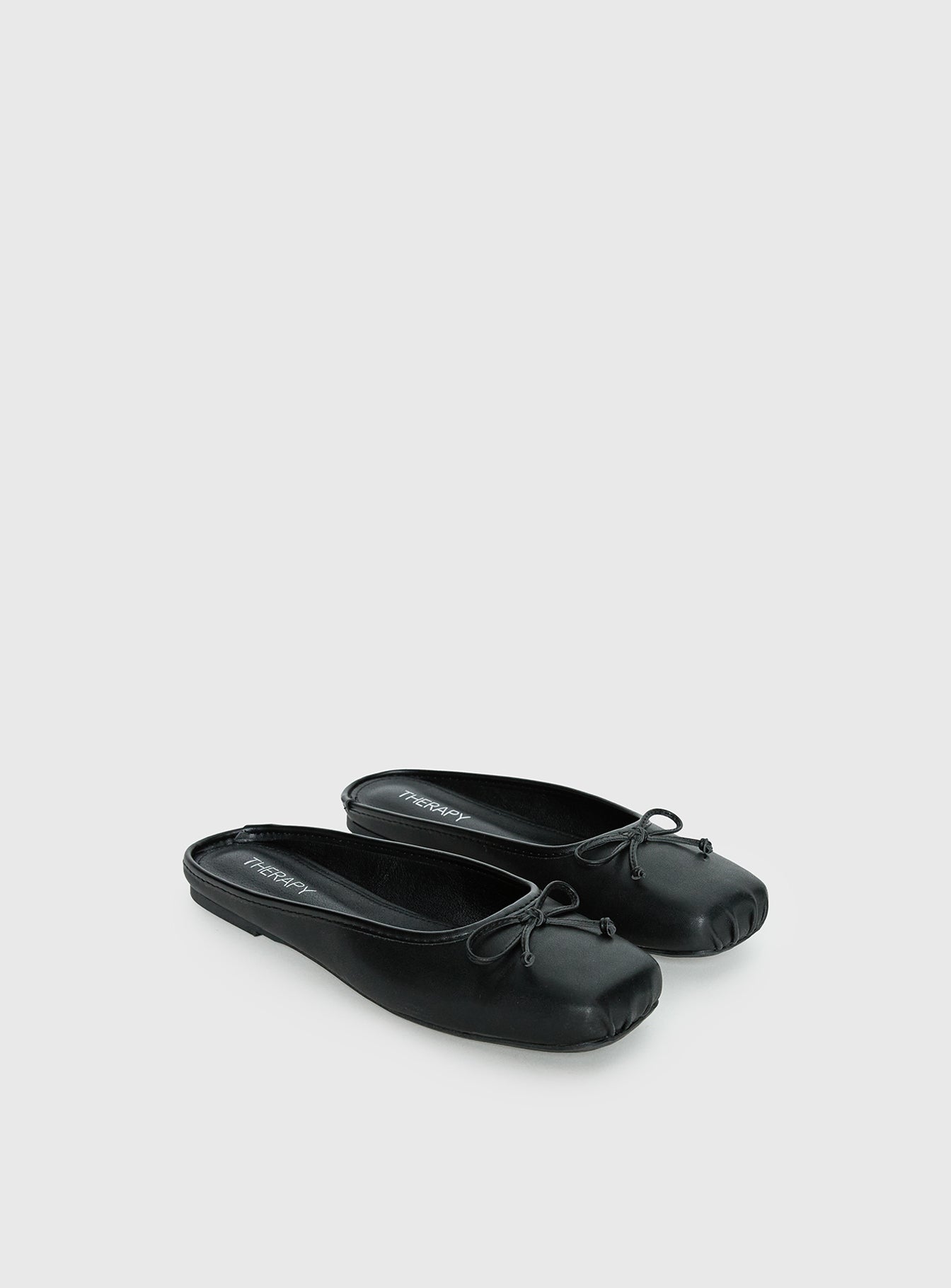 Therapy-Lilah-Flats-Black_75792c76-efe8-46e6-aeed-8bbd686e91a6