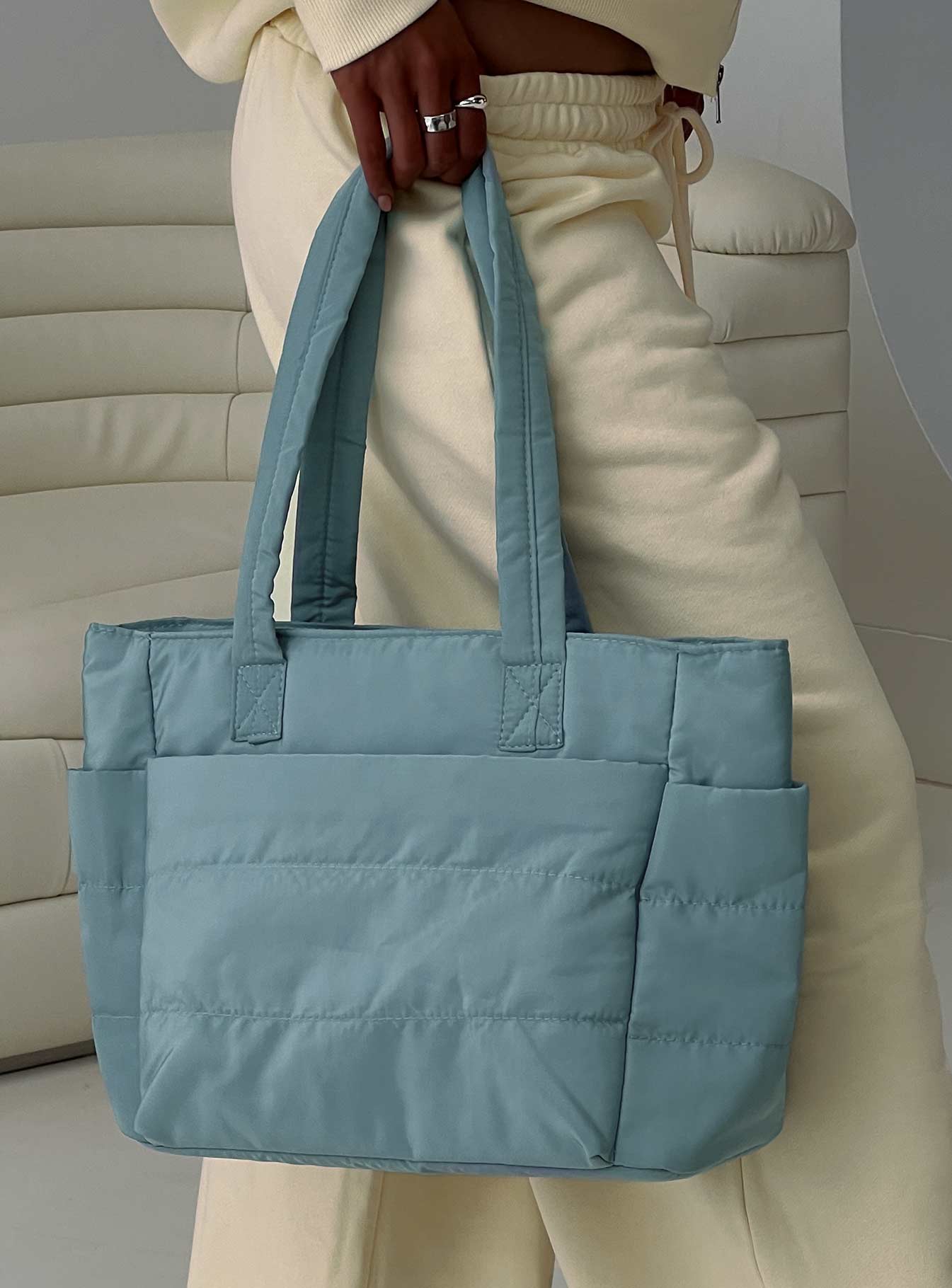 delicacy-puff-tote-bag-blue