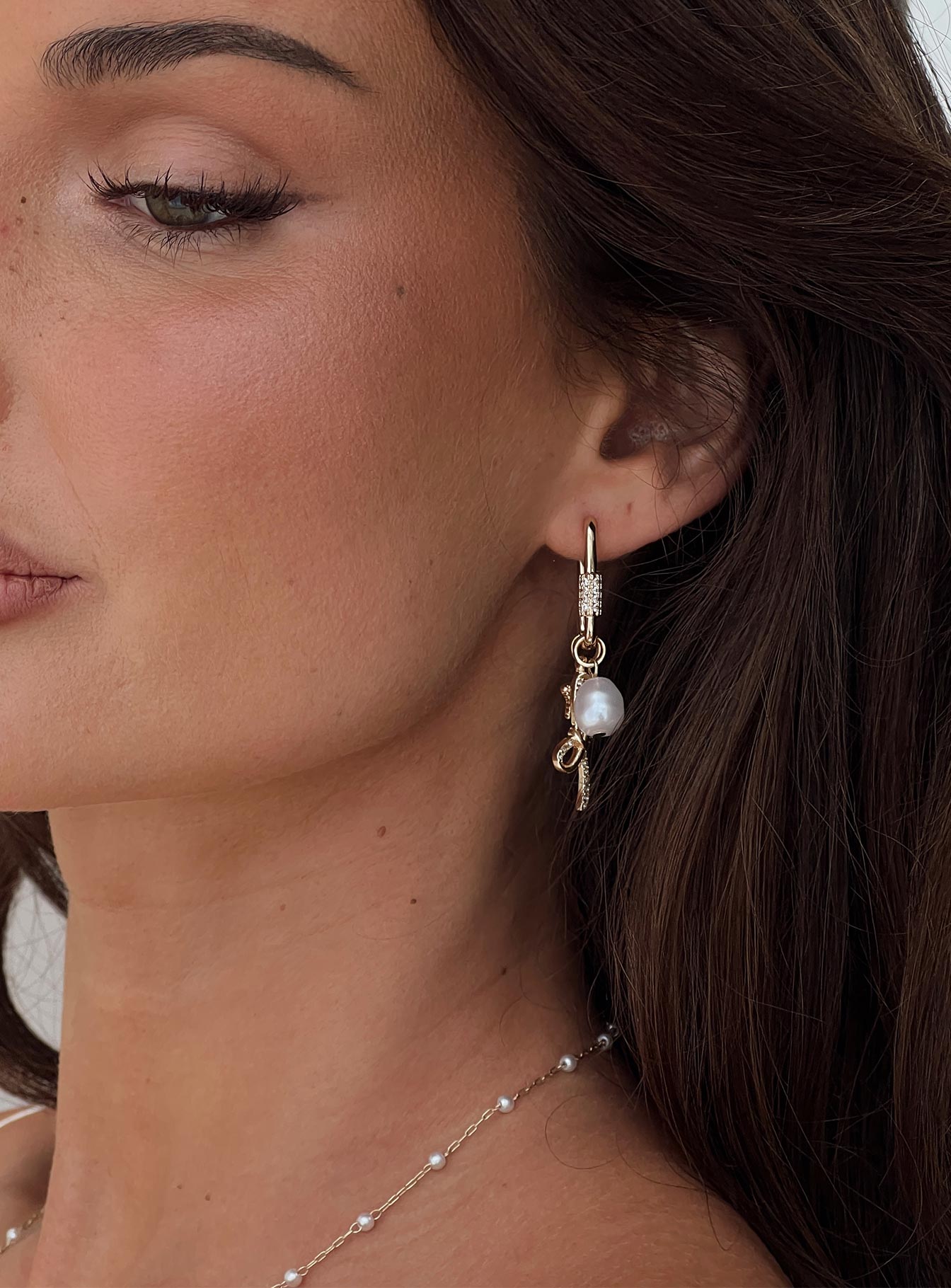 plus-one-charm-earrings-gold